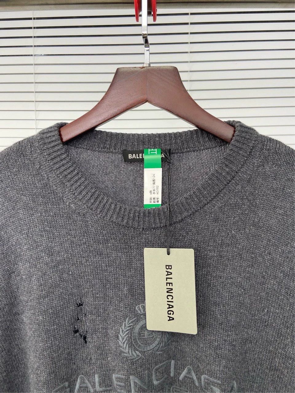 Balenciaga Balenciaga Maison Mai Sui Logo Embroidered Round Neck Hoodie Long Sleeve Sweater Size US S / EU 44-46 / 1 - 5 Thumbnail