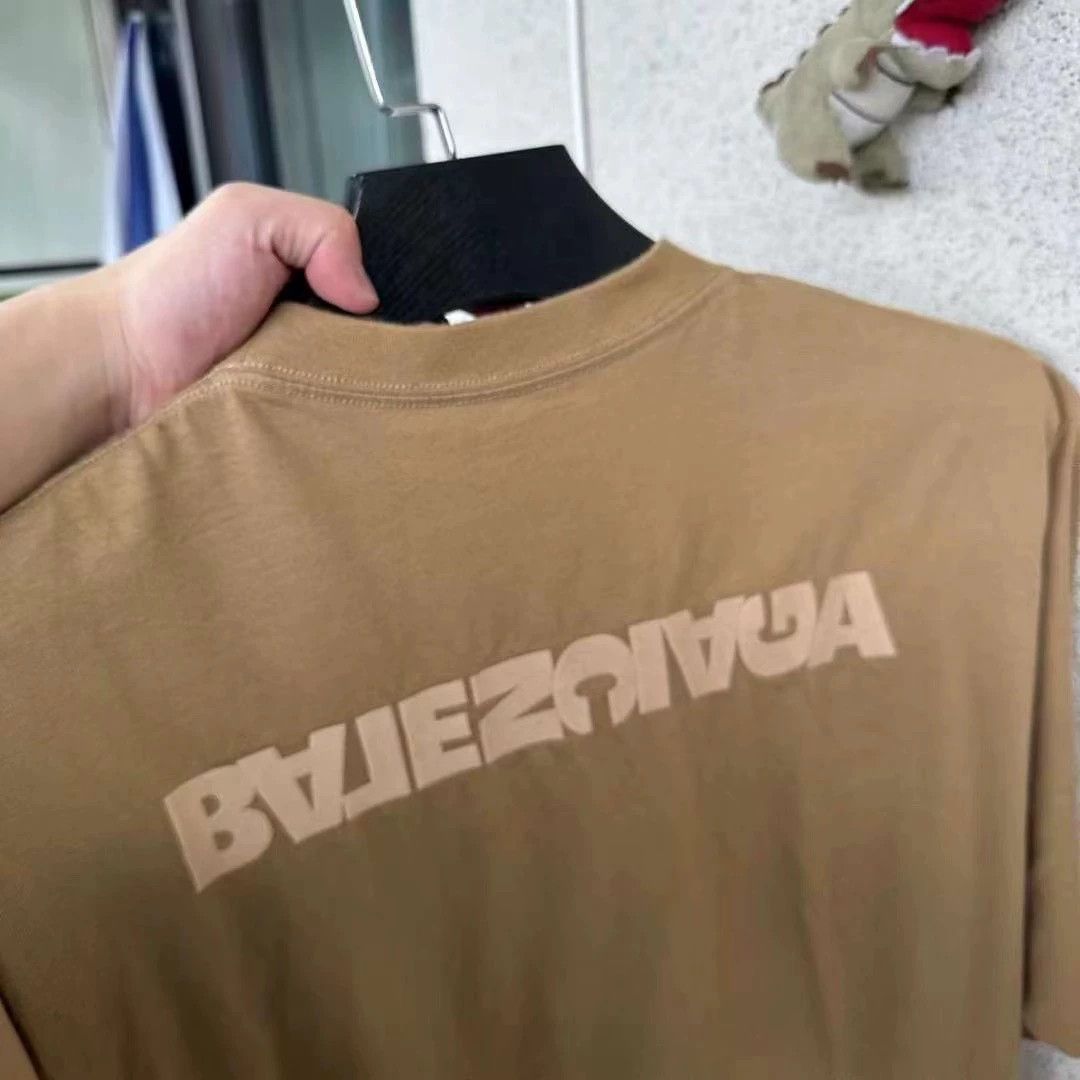 Balenciaga Balenciaga reversed logo short sleeved shirt Size US M / EU 48-50 / 2 - 5 Thumbnail
