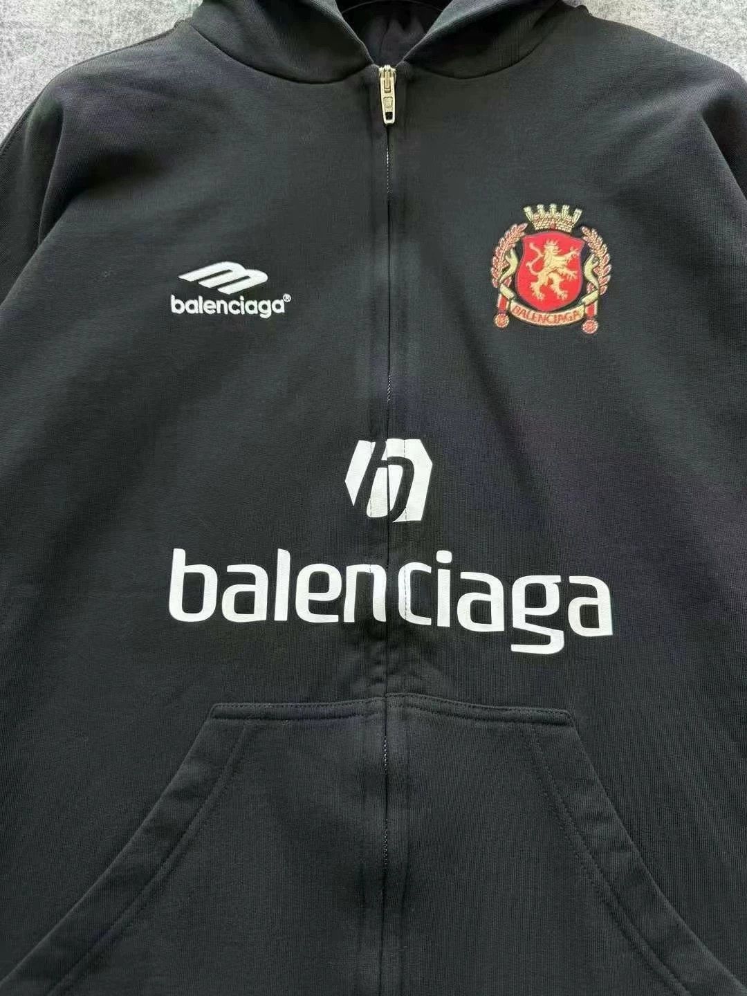 Balenciaga Balenciaga Manchester United Football Zipper Jacket Size US S / EU 44-46 / 1 - 4 Thumbnail