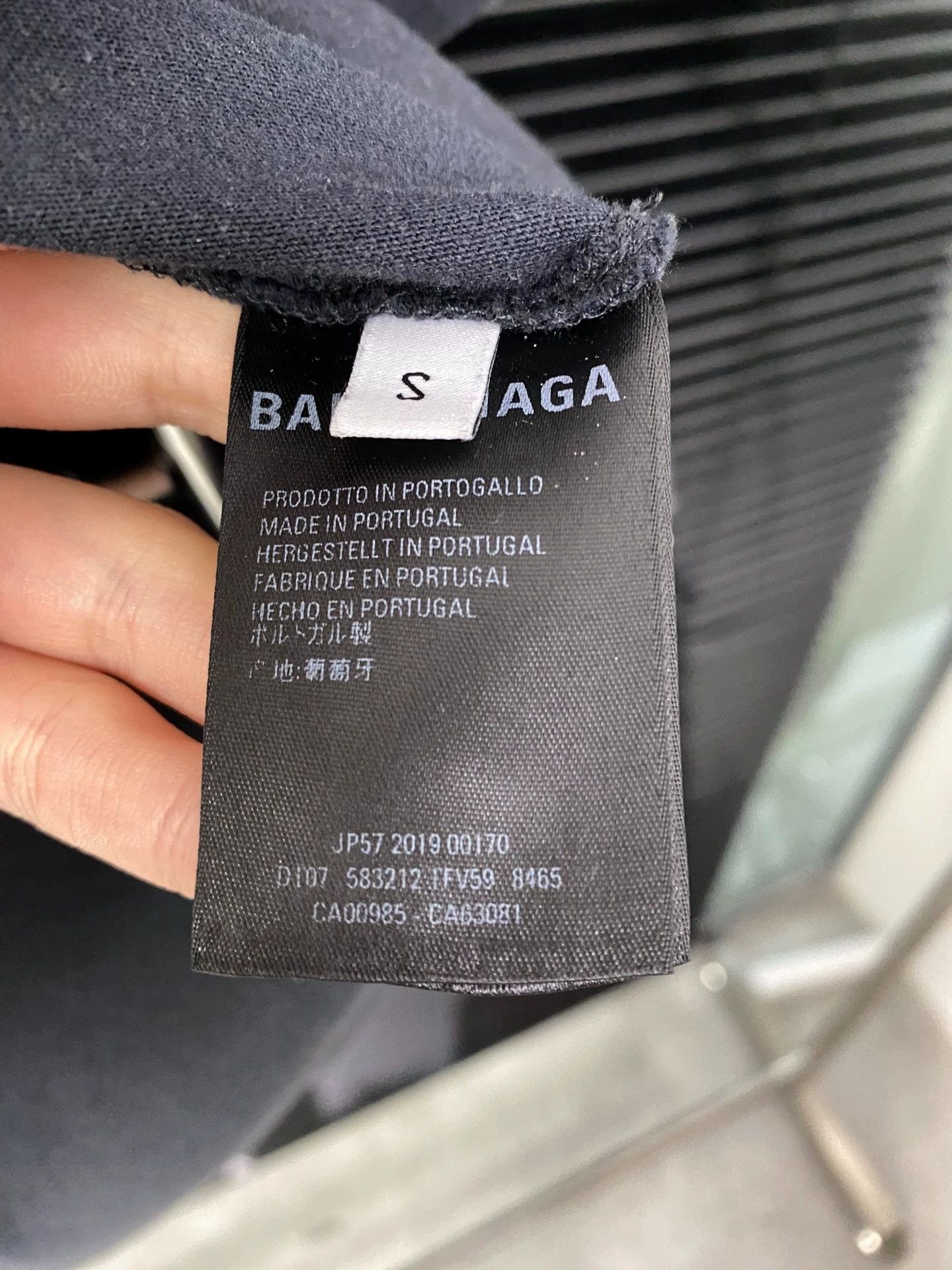 Balenciaga Balenciaga Jelly Short Sleeves Size US S / EU 44-46 / 1 - 4 Thumbnail