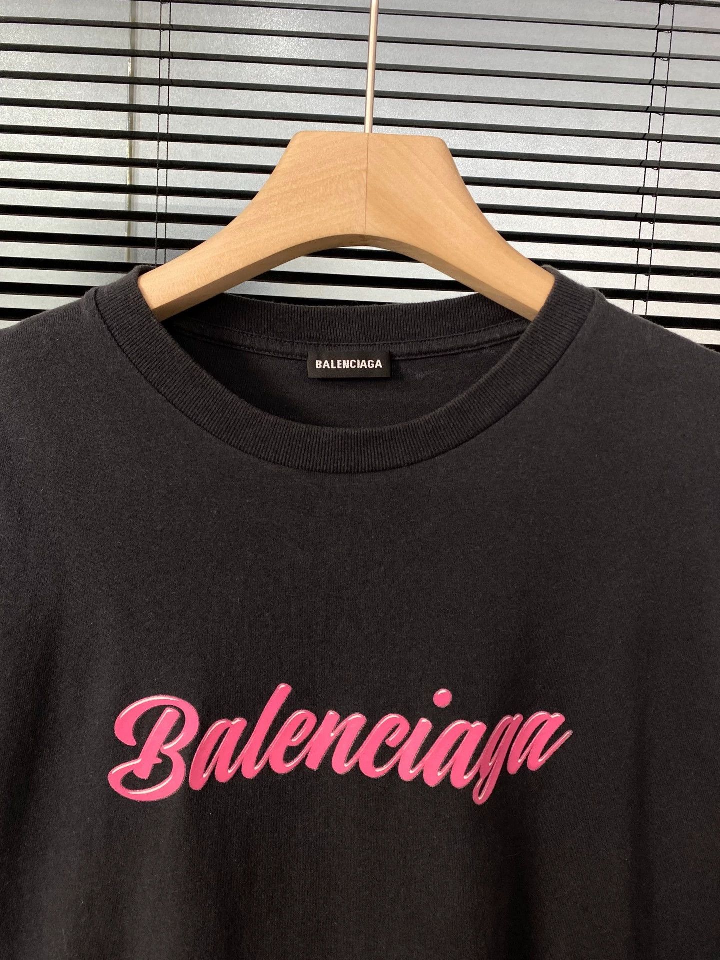Balenciaga Balenciaga Jelly Short Sleeves Size US S / EU 44-46 / 1 - 3 Thumbnail