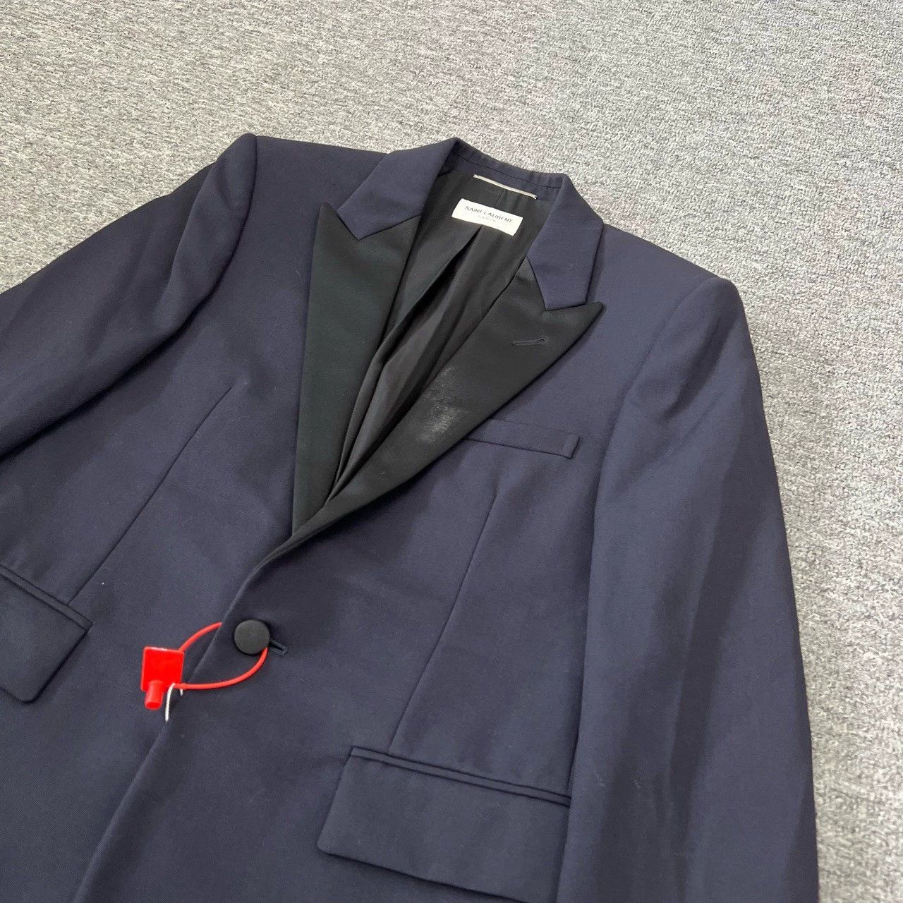 Saint Laurent Paris Saint Laurent Paris Classic smoking jacket Size US S / EU 44-46 / 1 - 4 Thumbnail
