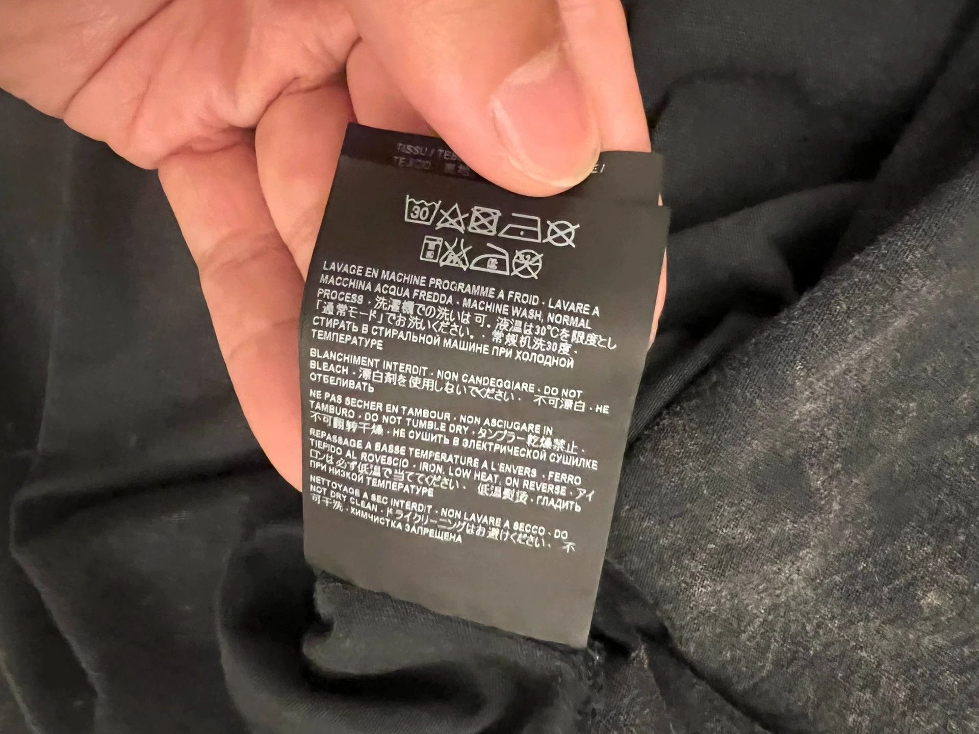 Saint Laurent Paris Saint Laurent Paris Wash and make old short sleeves Size US S / EU 44-46 / 1 - 4 Thumbnail