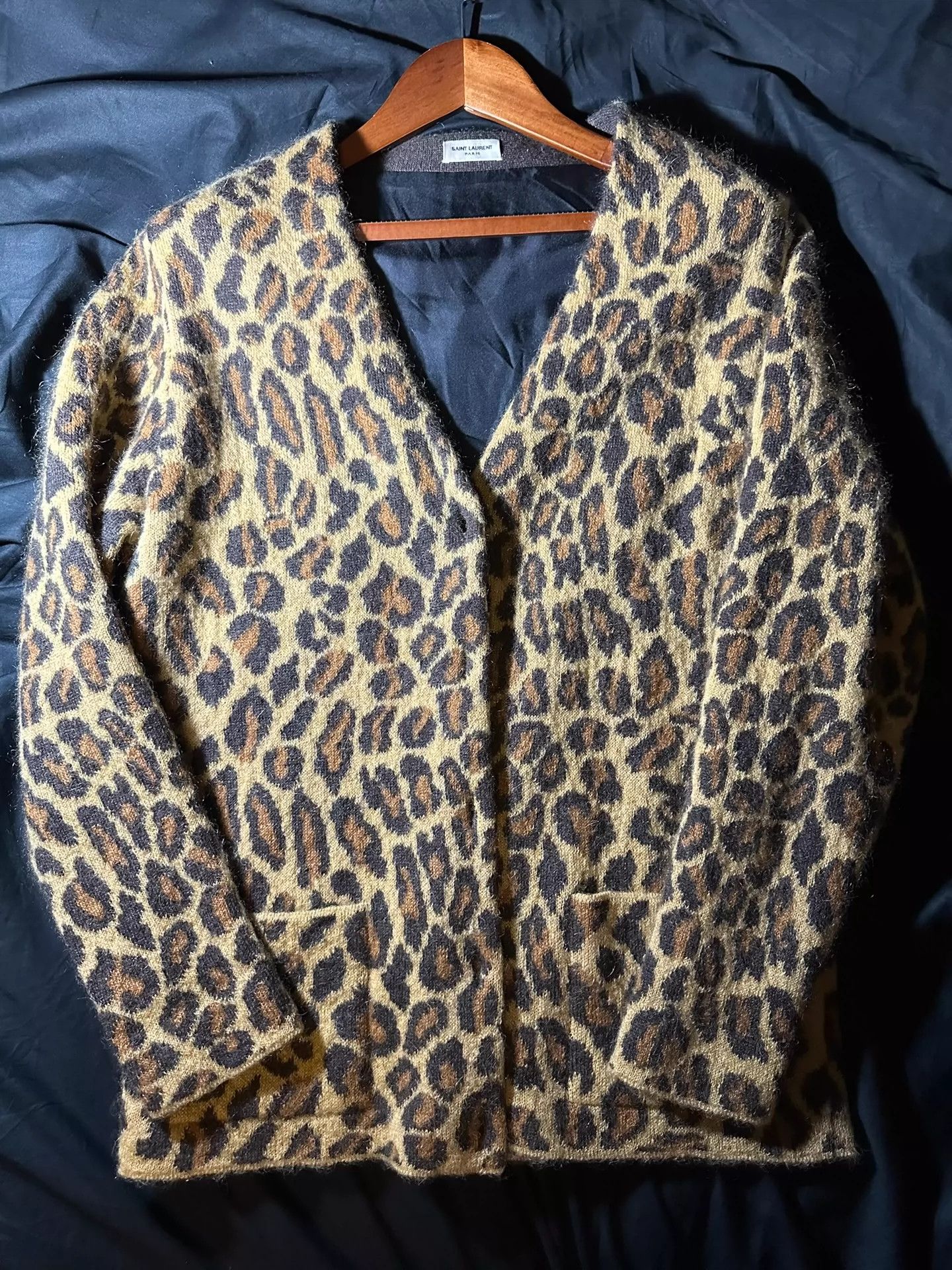 Saint Laurent Paris Saint Laurent Paris Leopard print wool cardigan Size US M / EU 48-50 / 2 - 2 Thumbnail