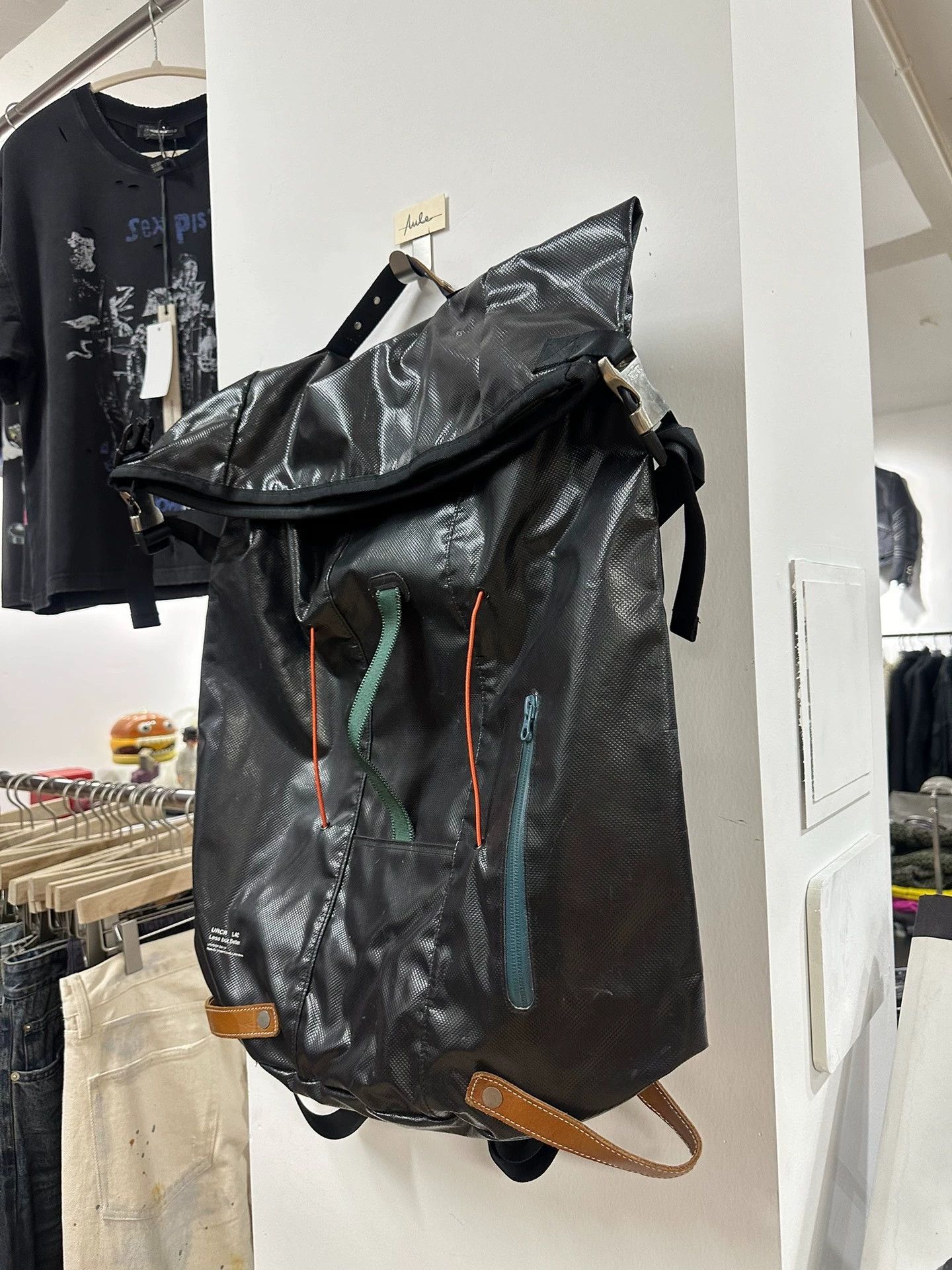 Undercover Undercover 10Ss less but better bucket bag Size ONE SIZE - 3 Thumbnail