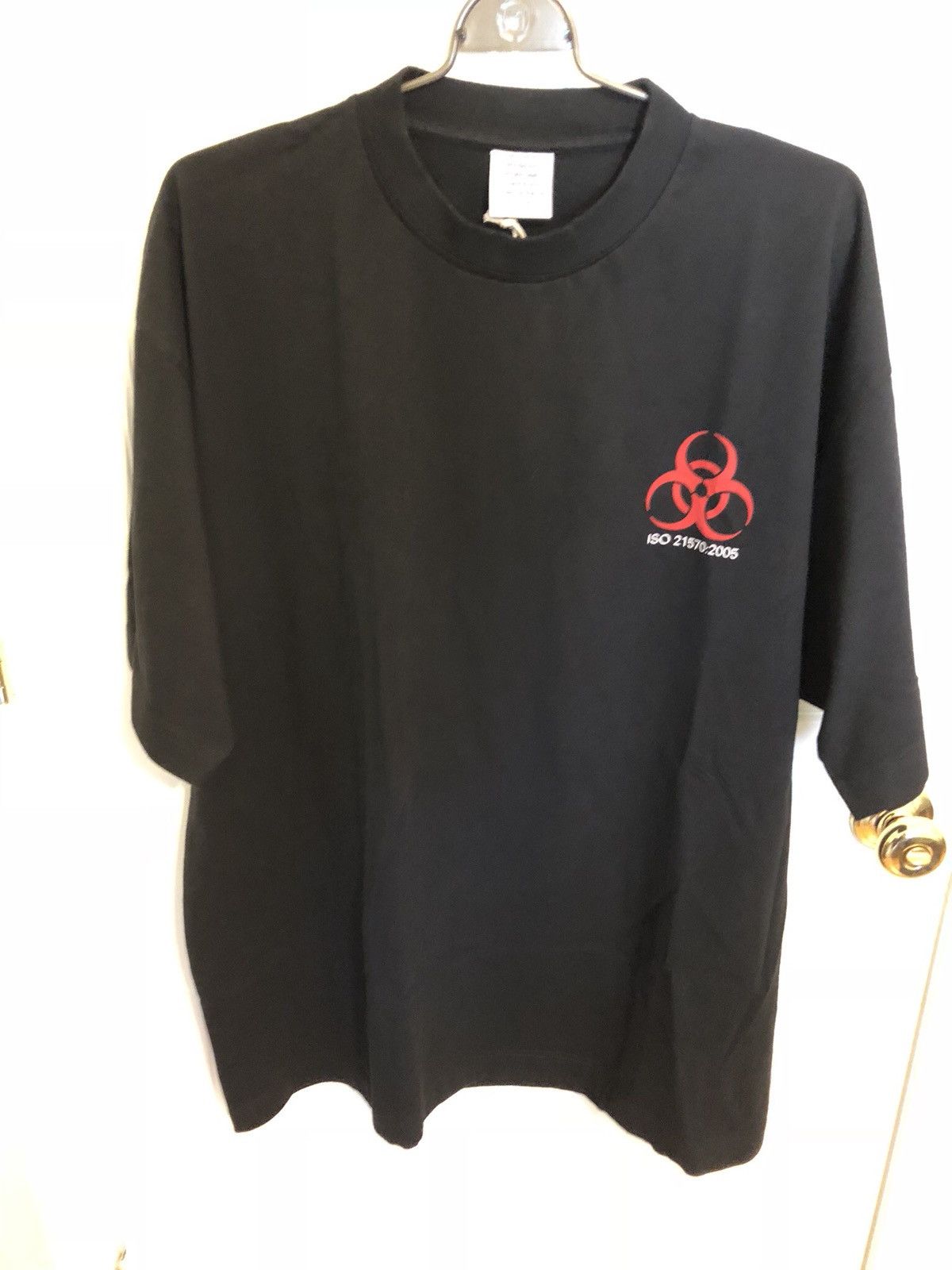 Vetements Vetements SS18 Genetically Modified tee | Grailed
