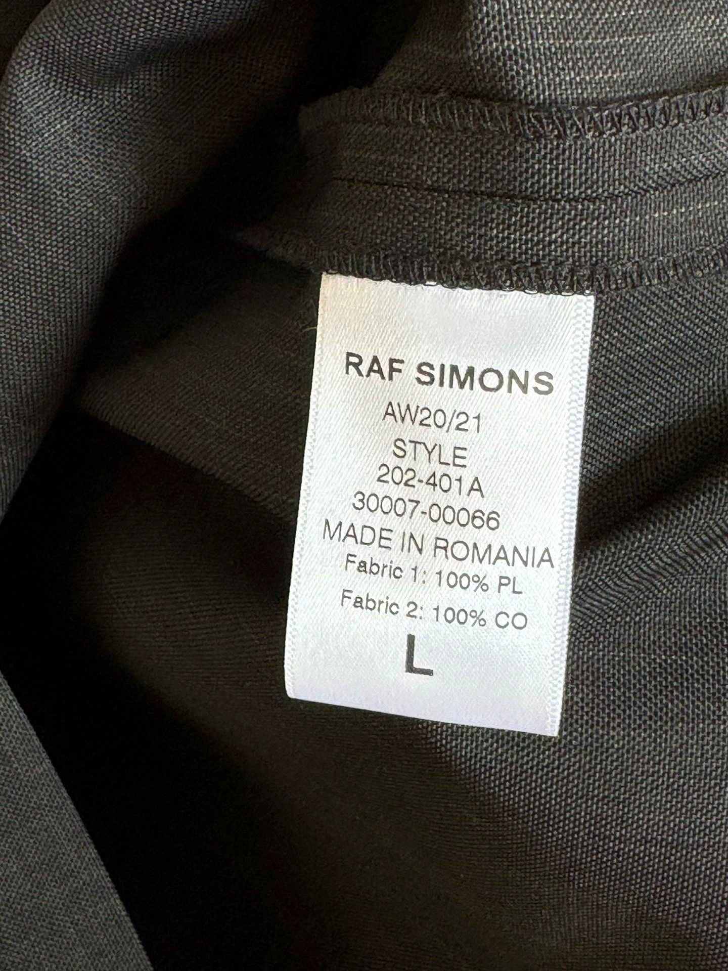 Raf Simons Raf Simons Out of print beaded vest Size US L / EU 52-54 / 3 - 3 Thumbnail