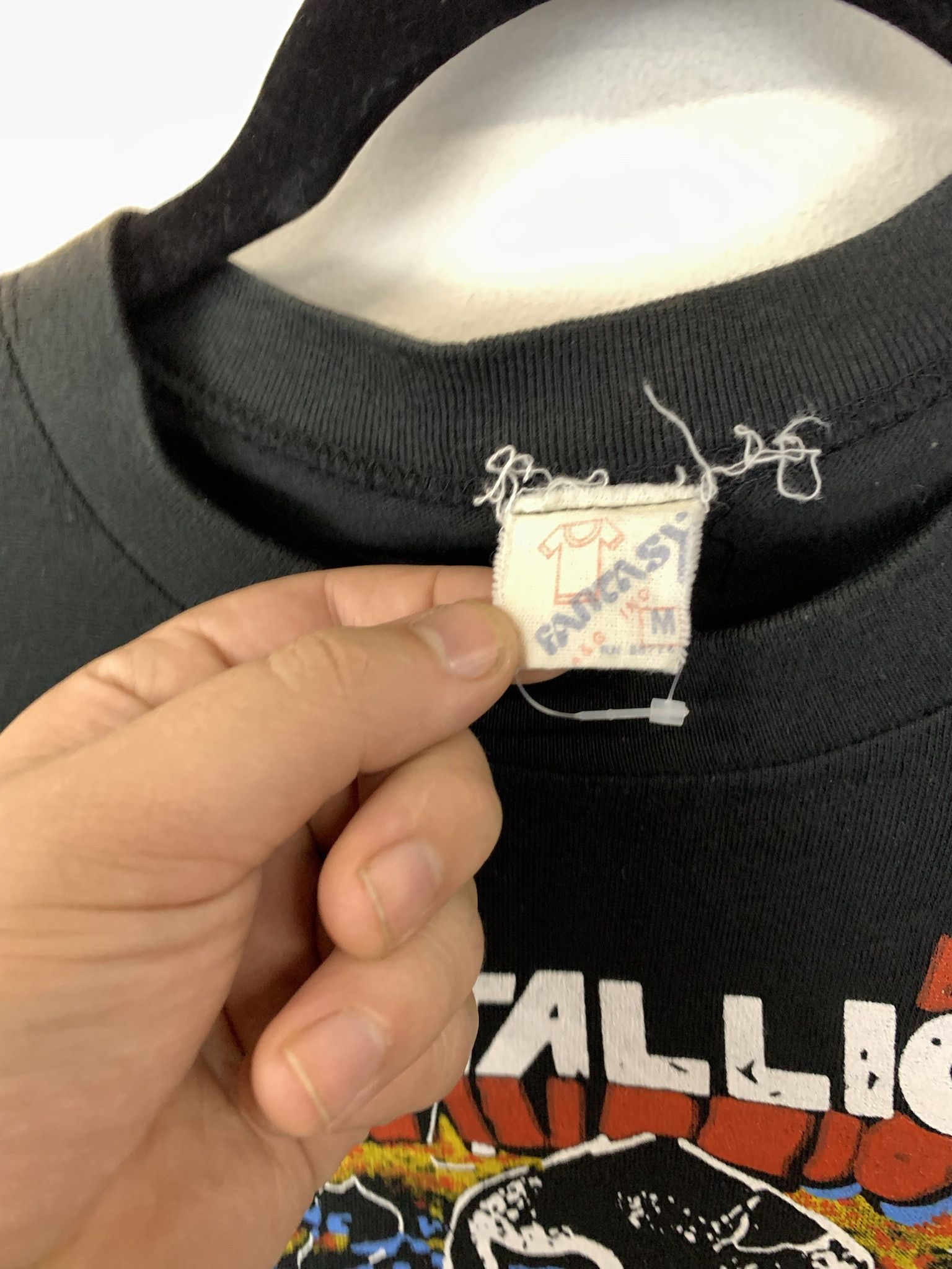 Vintage Vintage 1980s Metallica Rest In Peace Rare Singlestitch Tee Size M Size US M / EU 48-50 / 2 - 4 Thumbnail
