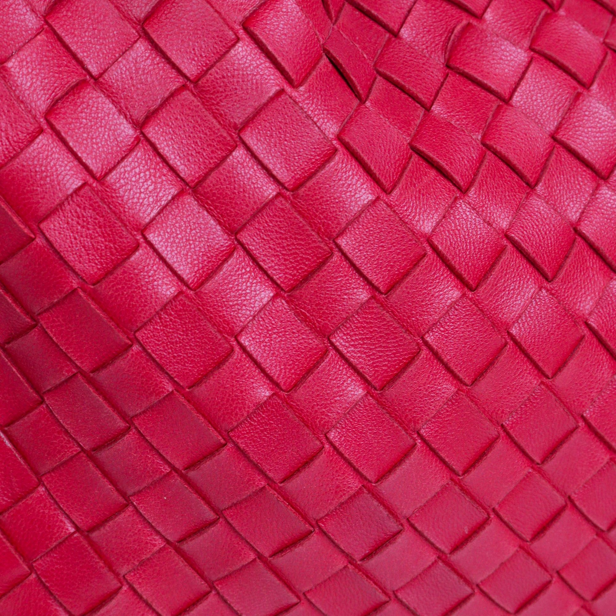 Bottega Veneta BOTTEGA VENETA - Bottega Veneta medium Jodie handbag in red leather Size ONE SIZE - 7 Thumbnail