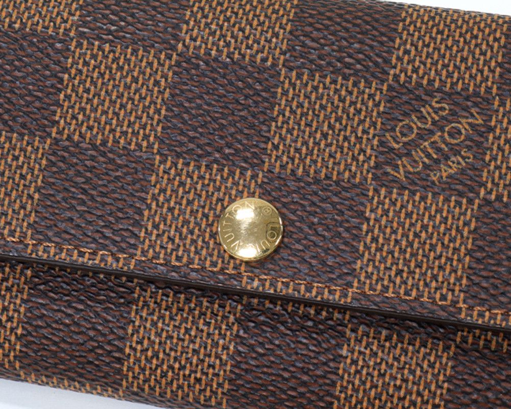 Louis Vuitton Louis Vuitton Louis Vuitton Damier Canvas 6 Key Holder N62630 Canvas Key Holder N62630 in Pristine Condition Size ONE SIZE - 4 Thumbnail