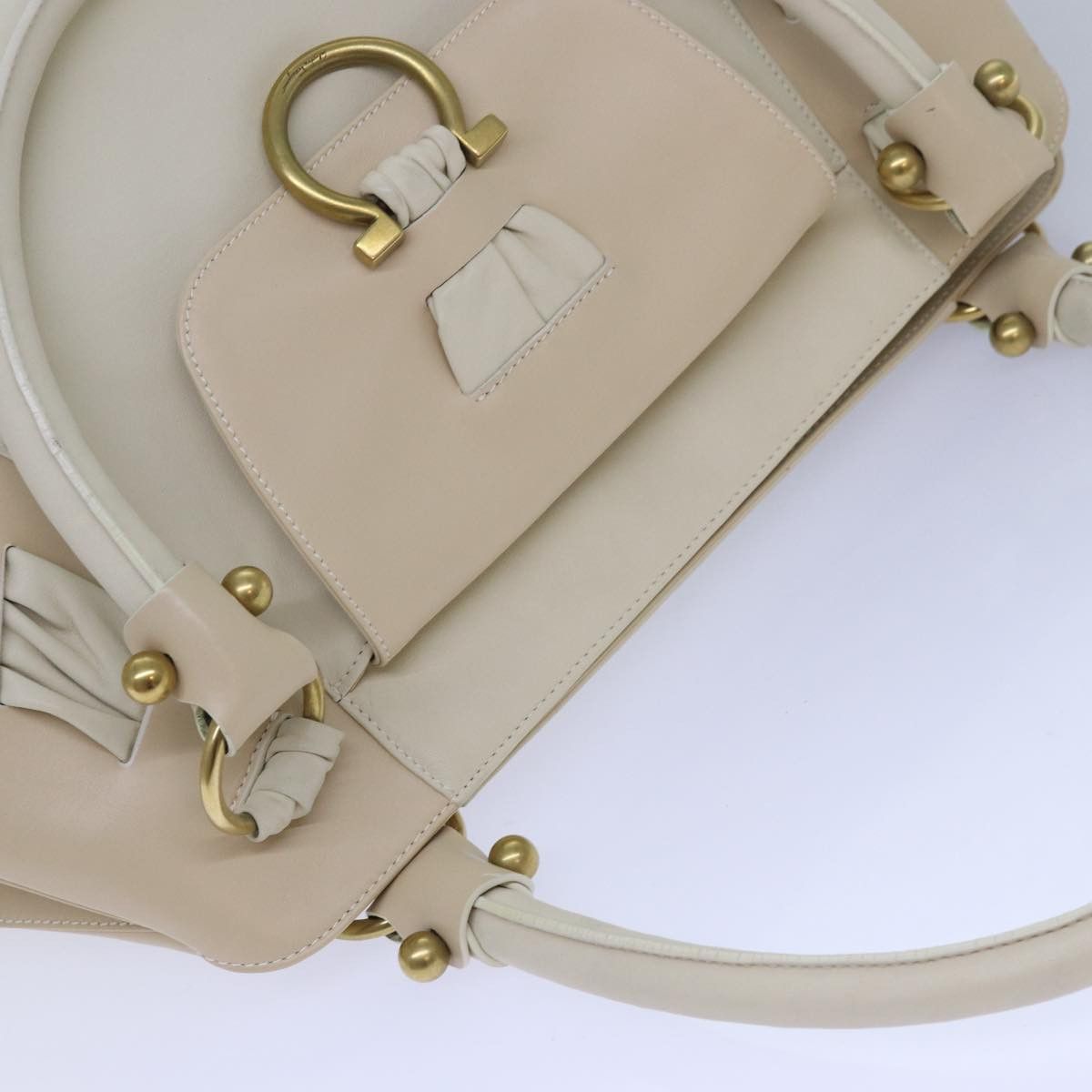 Salvatore Ferragamo Gancini Beige Leather Shoulder Bag (Pre-Owned) Size ONE SIZE - 4 Thumbnail