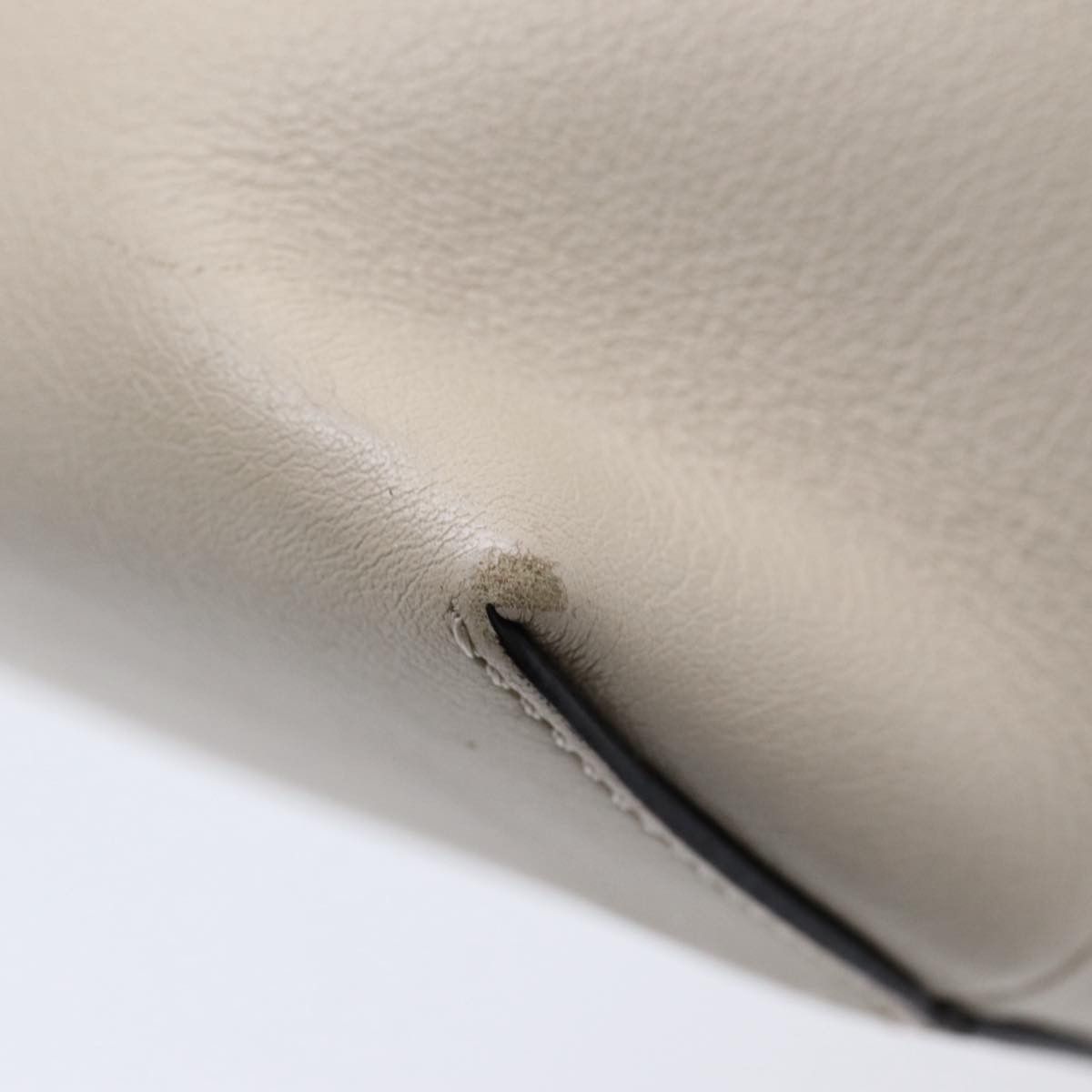 Fendi By The Way Beige Leather Handbag (Pre-Owned) Size ONE SIZE - 14 Thumbnail