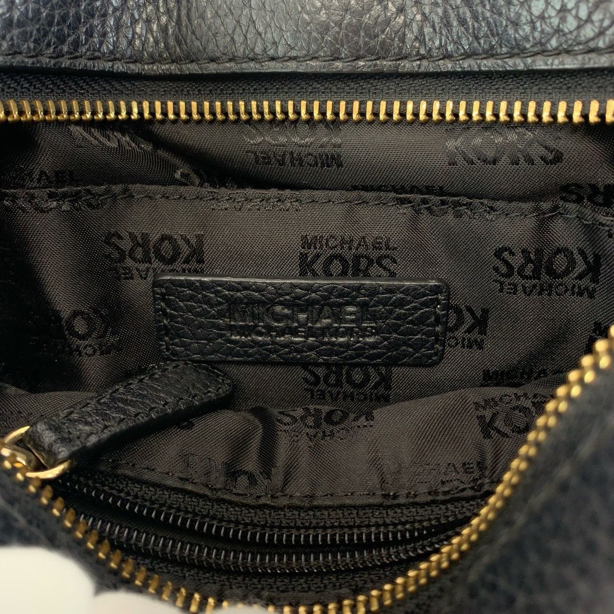 Michael Kors Michael Kors Michael Kors Hamilton Traveler Black PVC Shoulder Bag 408355 Canvas Crossbody Bag 408355 in Very Good Condition Size ONE SIZE - 4 Thumbnail