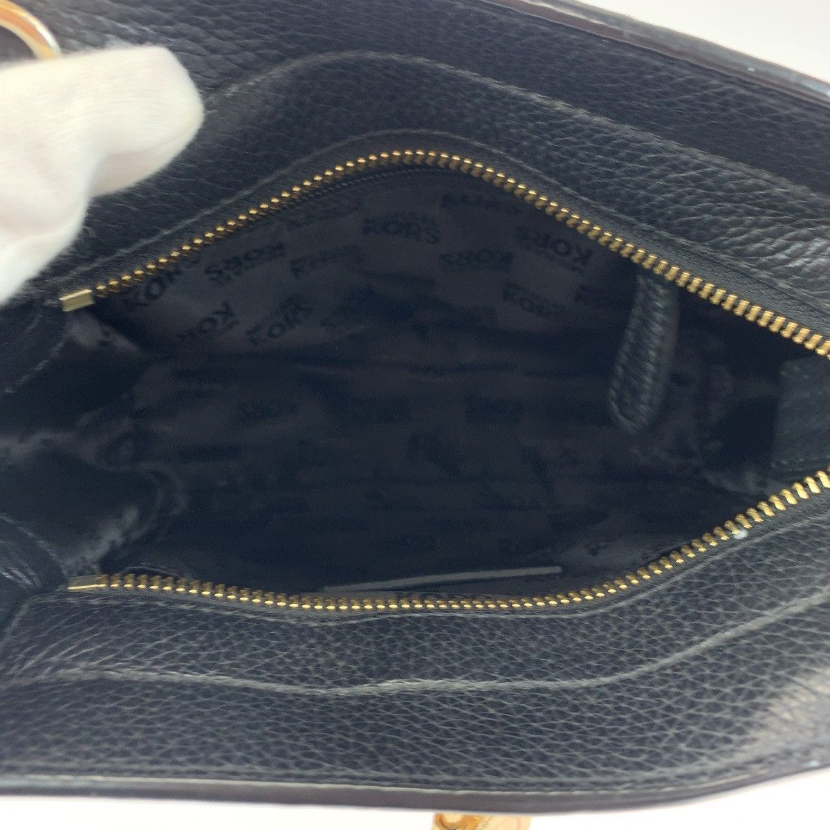 Michael Kors Michael Kors Michael Kors Hamilton Traveler Black PVC Shoulder Bag 408355 Canvas Crossbody Bag 408355 in Very Good Condition Size ONE SIZE - 9 Thumbnail