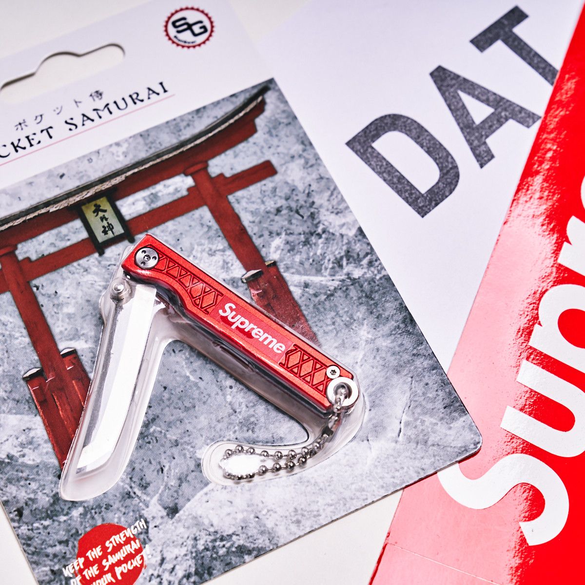 今だけ半額 Supreme®/StatGear™ Pocket Samurai Red | www.domelizeu ...