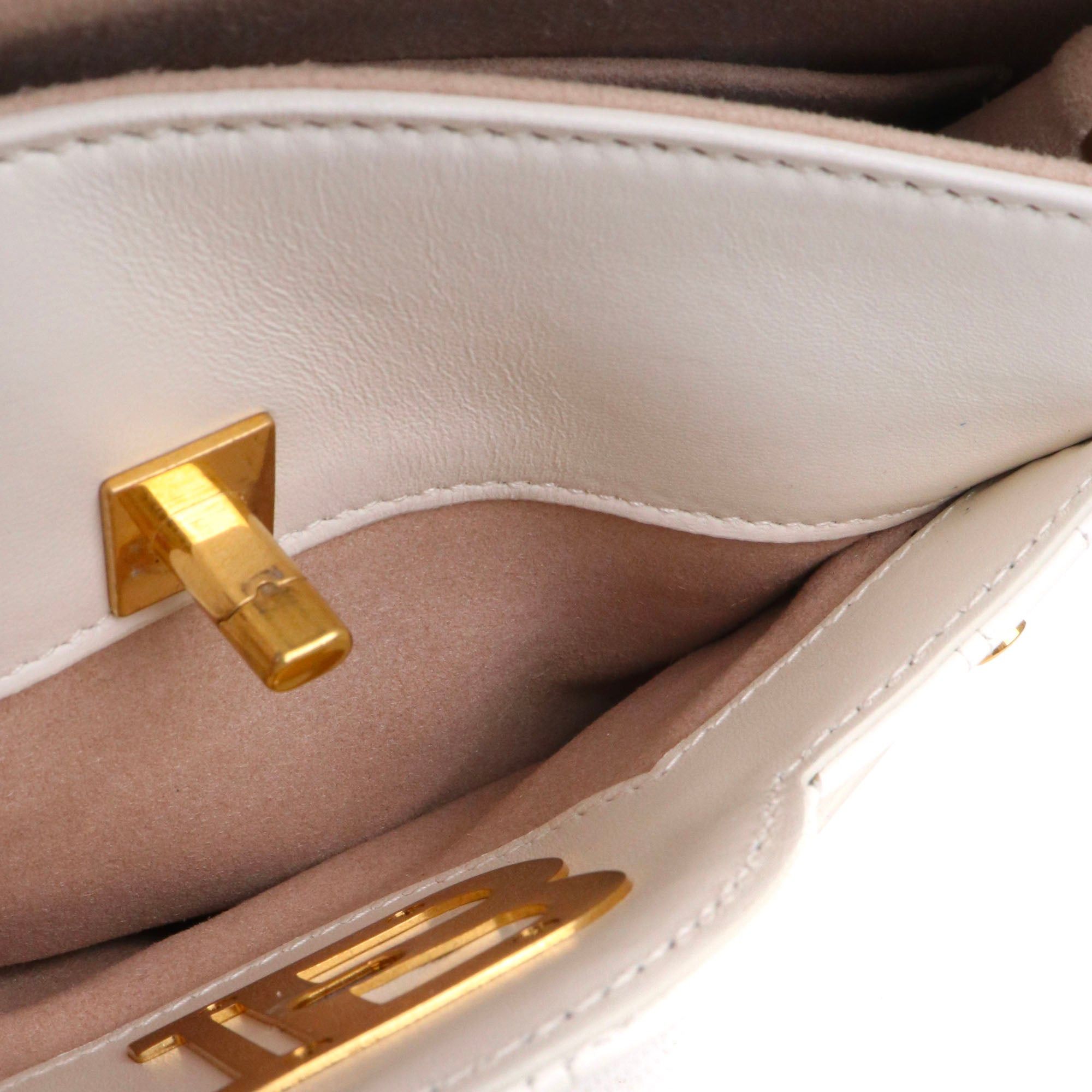 Balmain BALMAIN - Balmain B-Buzz 22 shoulder bag in white smooth leather Size ONE SIZE - 9 Thumbnail