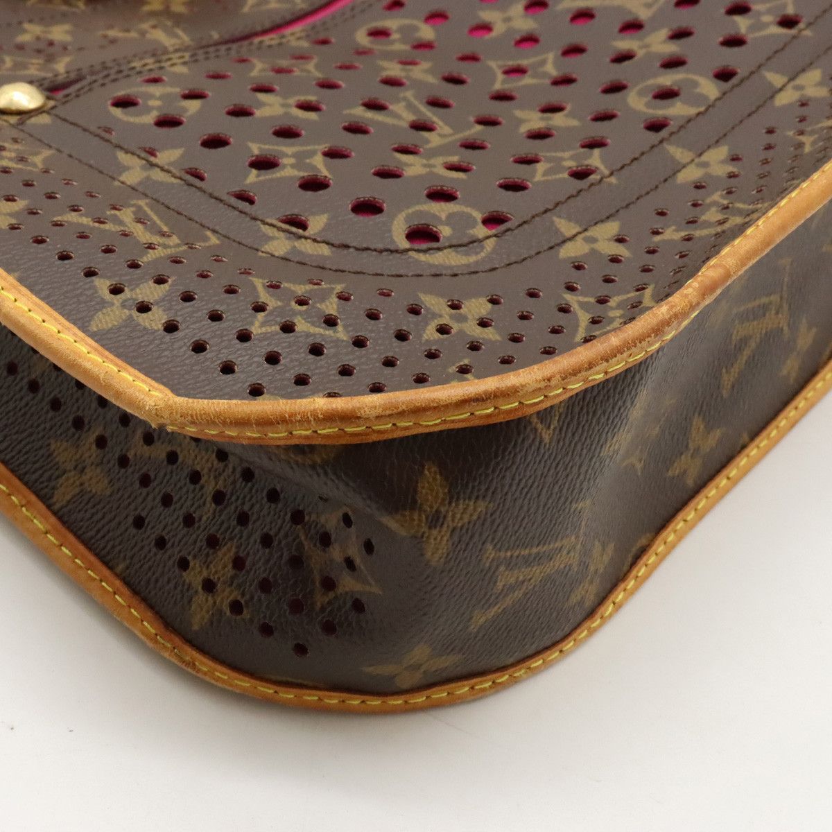 Louis Vuitton Louis Vuitton Louis Vuitton Monogram Perfo Musette Shoulder Bag M95172 Canvas Crossbody Bag M95172 in Very Good Condition Size ONE SIZE - 3 Thumbnail