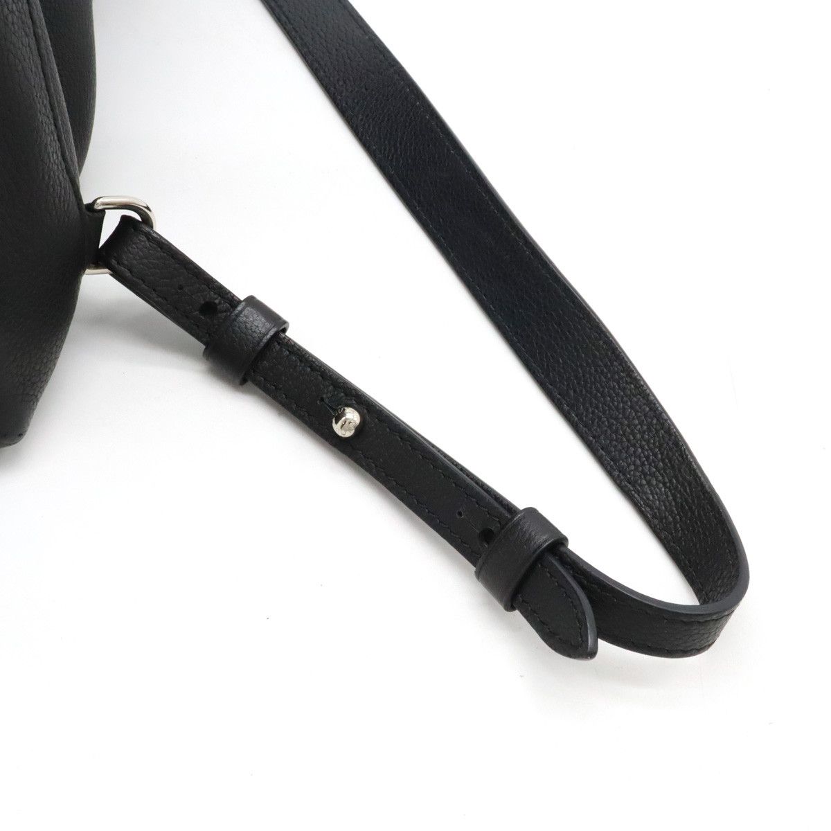 Louis Vuitton Louis Vuitton Louis Vuitton Lockme Calf Leather Backpack M41815 Leather Backpack M41815 in Good Condition Size ONE SIZE - 5 Thumbnail