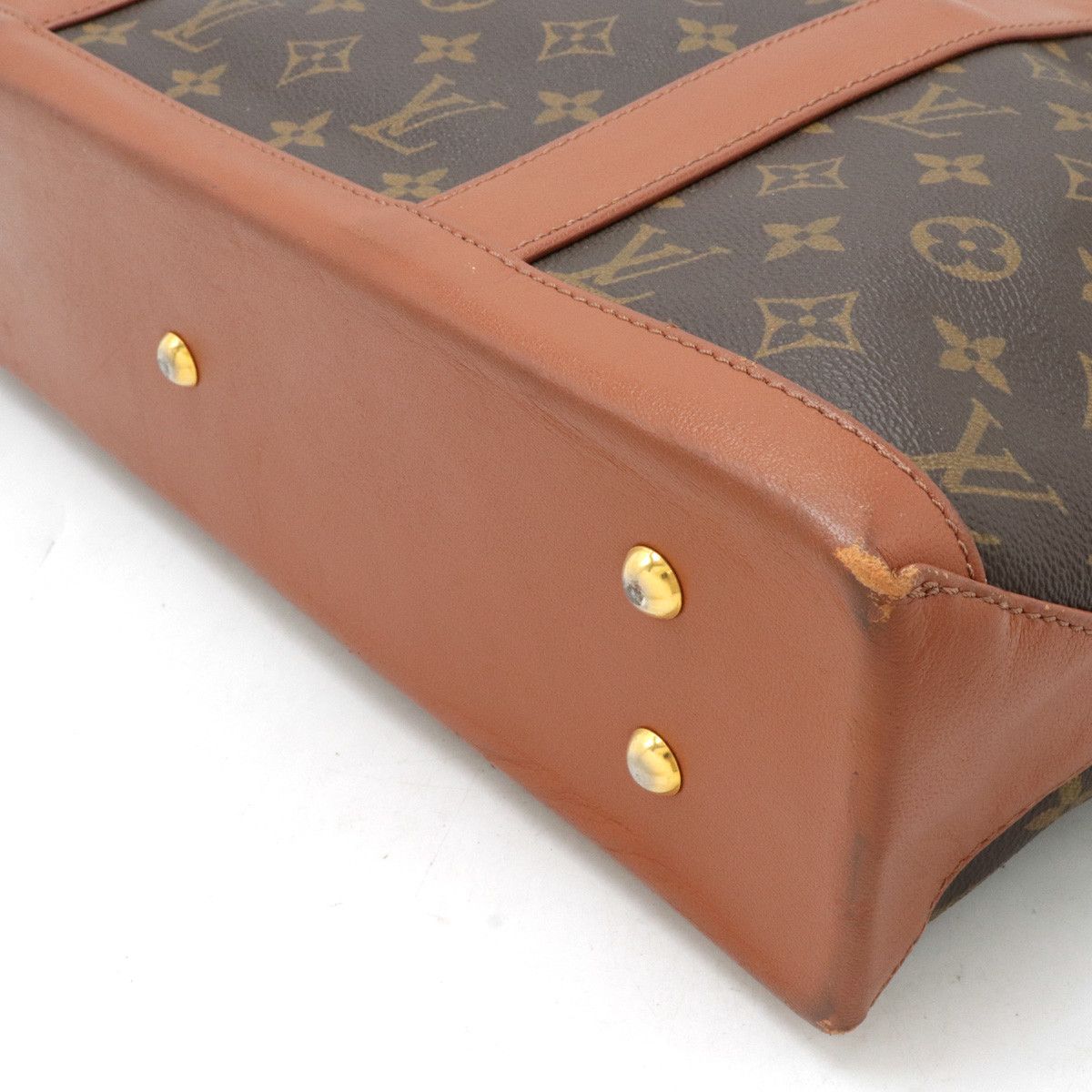 Louis Vuitton Louis Vuitton Louis Vuitton Monogram Weekend PM Tote Bag M42425 Canvas Tote Bag M42425 in Good Condition Size ONE SIZE - 3 Thumbnail