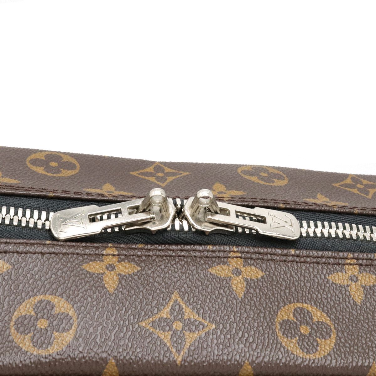 Louis Vuitton Louis Vuitton Louis Vuitton Monogram Macassar PDV Voyage GM Briefcase M40224 Canvas Business Bag M40224 in Very Good Condition Size ONE SIZE - 5 Thumbnail
