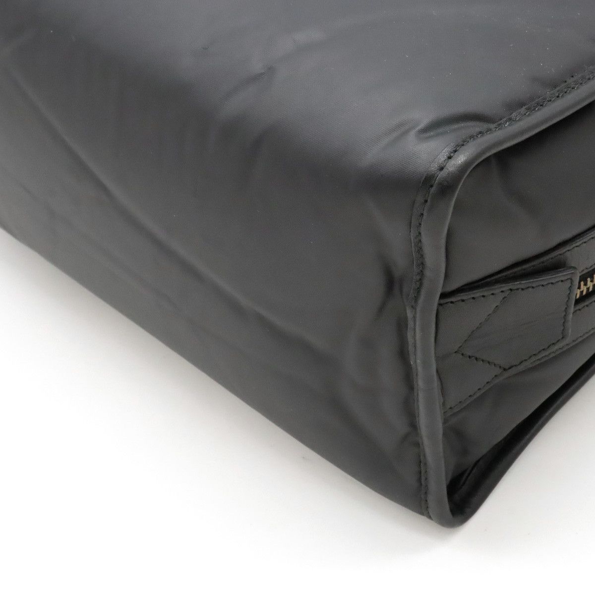 Other Other HUNTING WORLD 2WAY Handbag Shoulder Bag Nylon/Leather Black Canvas Crossbody Bag in Great Condition Size ONE SIZE - 3 Thumbnail