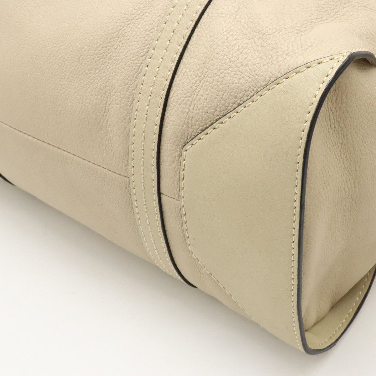 Burberry Burberry Burberry Leather Handbag Tote 2WAY Shoulder Bag Leather Handbag in Very Good Condition Size ONE SIZE - 3 Thumbnail