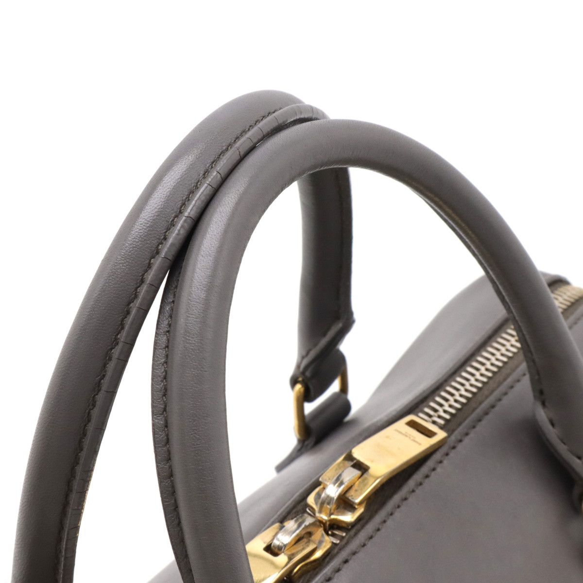 Yves Saint Laurent Yves Saint Laurent Yves Saint Laurent Leather Baby Duffle Handbag 2WAY 330958 Leather Handbag 330958 in Very Good Condition Size ONE SIZE - 4 Thumbnail