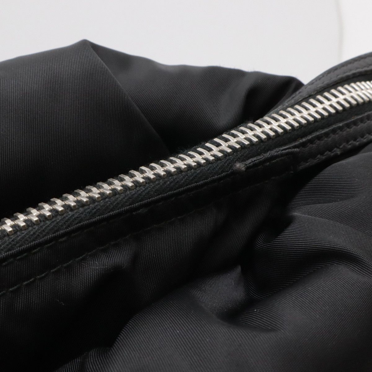 Prada Prada Prada Nylon/Leather Tessuto Bomber Tote Bag BN2617 Canvas Tote Bag BN2617 in Great Condition Size ONE SIZE - 8 Thumbnail