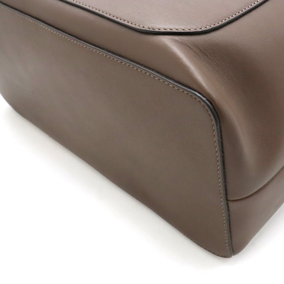 Loewe Loewe Loewe Goya Anagram Calfskin Backpack Leather Backpack in Very Good Condition Size ONE SIZE - 3 Thumbnail