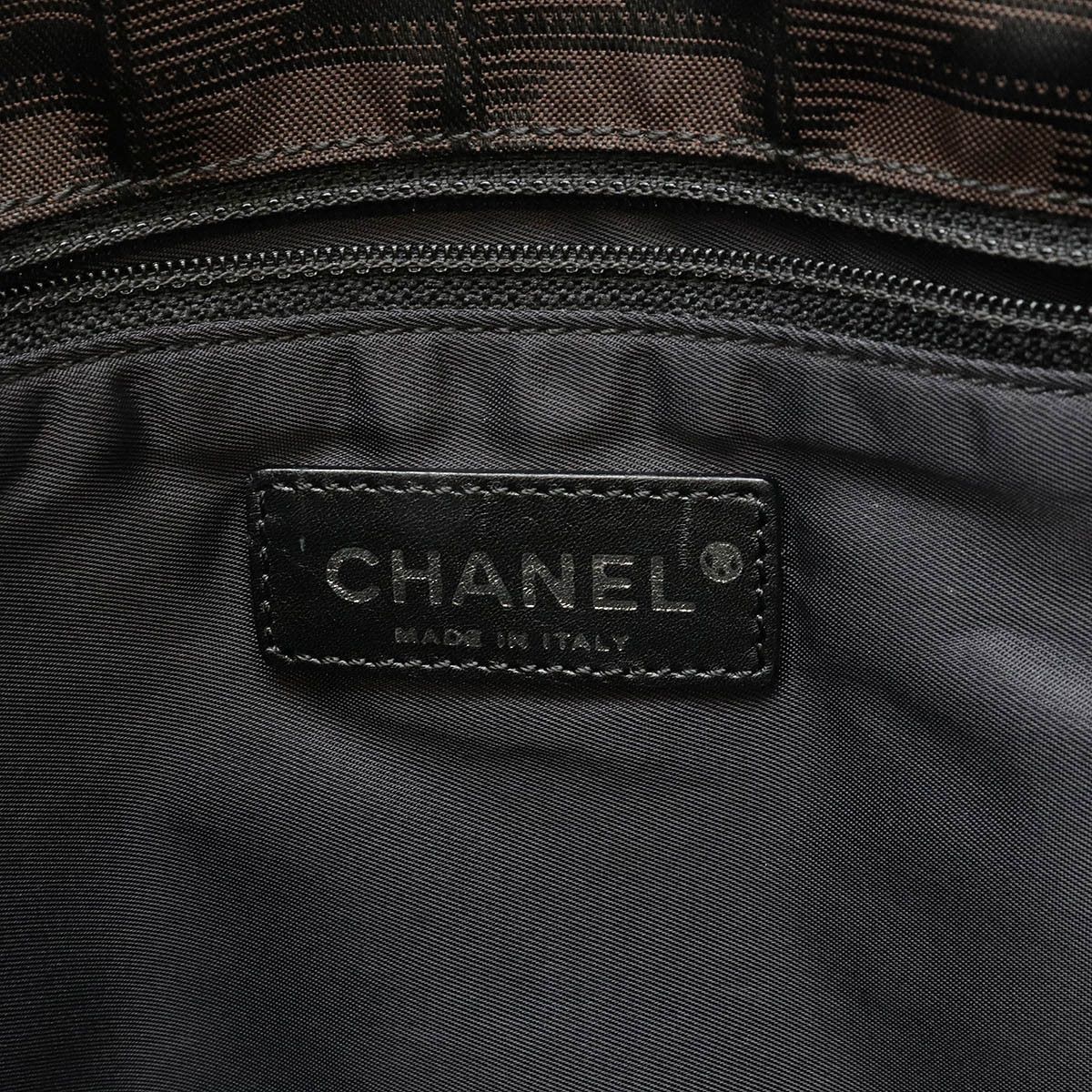 Chanel Chanel Chanel New Travel Line Nylon Jacquard Leather Shoulder Bag A29347 Canvas Crossbody Bag A29347 in Great Condition Size ONE SIZE - 8 Thumbnail