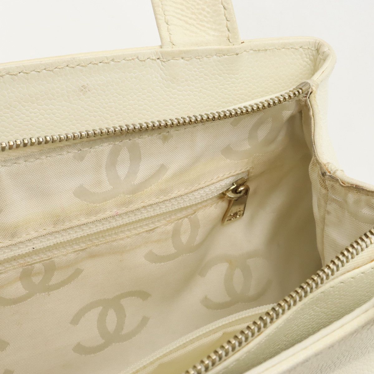 Chanel Chanel Chanel Caviar Skin Coco Mark Tote Bag Leather Tote Bag in Good Condition Size ONE SIZE - 8 Thumbnail