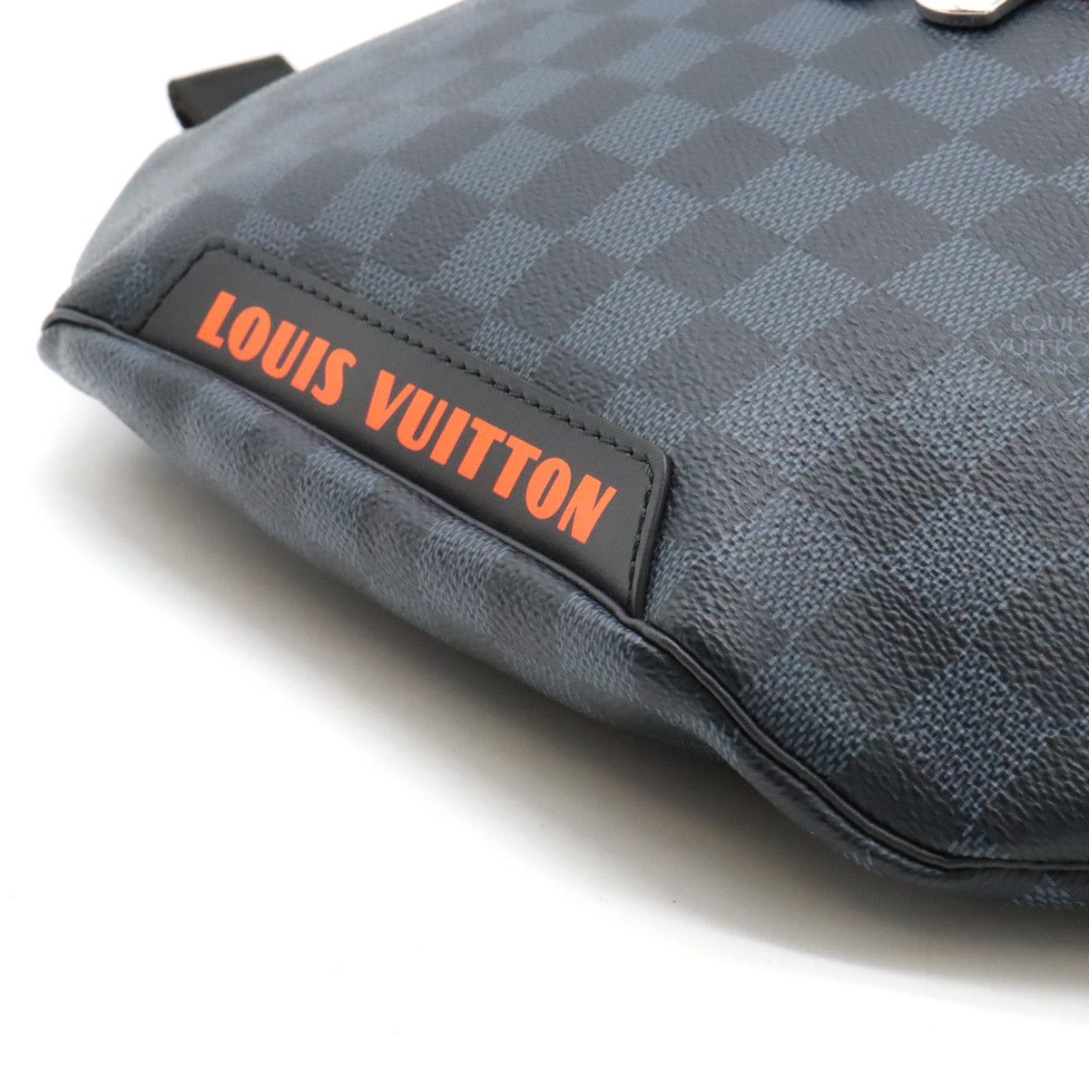 Louis Vuitton Louis Vuitton Louis Vuitton Damier Cobalt Discovery Bum Bag N40161 Canvas Belt Bag N40161 in Pristine Condition Size ONE SIZE - 3 Thumbnail