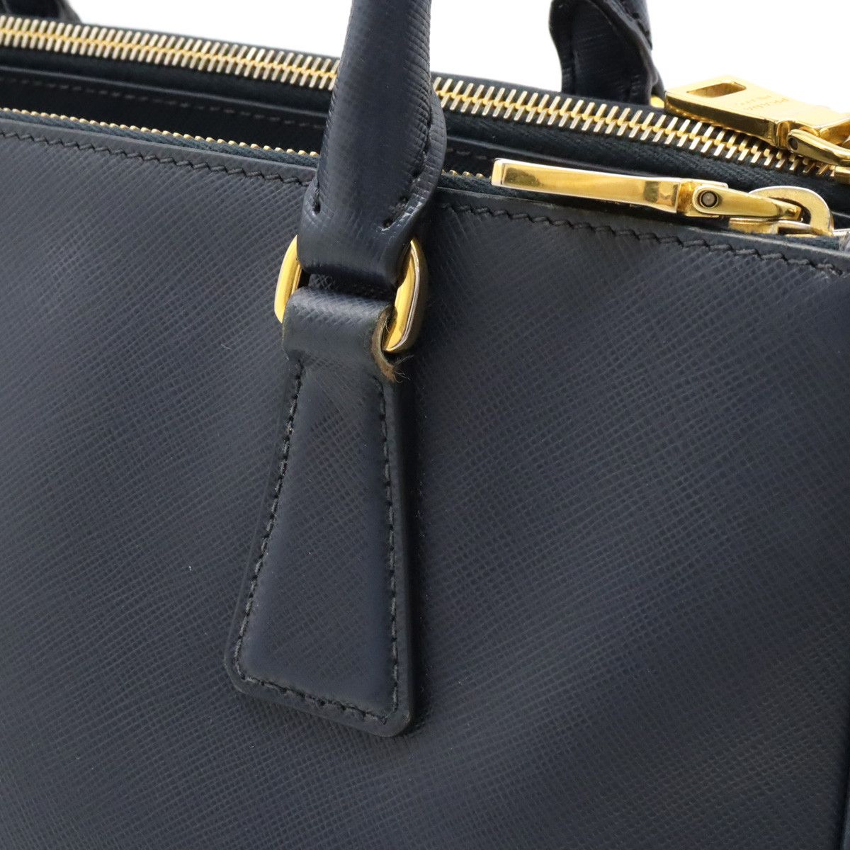 Prada Prada Prada Saffiano Lux Galleria Leather Handbag BN1801 Leather Handbag BN1801 in Very Good Condition Size ONE SIZE - 8 Thumbnail