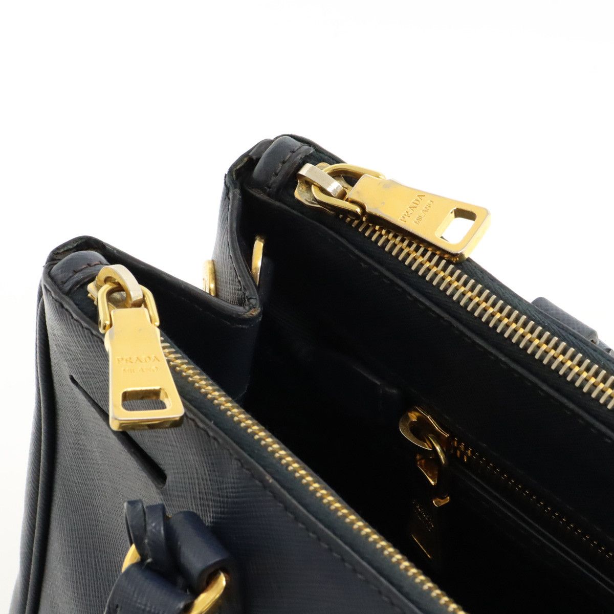 Prada Prada Prada Saffiano Lux Galleria Leather Handbag BN1801 Leather Handbag BN1801 in Very Good Condition Size ONE SIZE - 5 Thumbnail