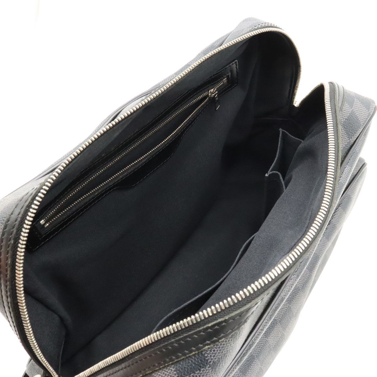 Louis Vuitton Louis Vuitton Louis Vuitton Damier Graphite Io Messenger Bag N45252 Canvas Crossbody Bag N45252 in Very Good Condition Size ONE SIZE - 5 Thumbnail