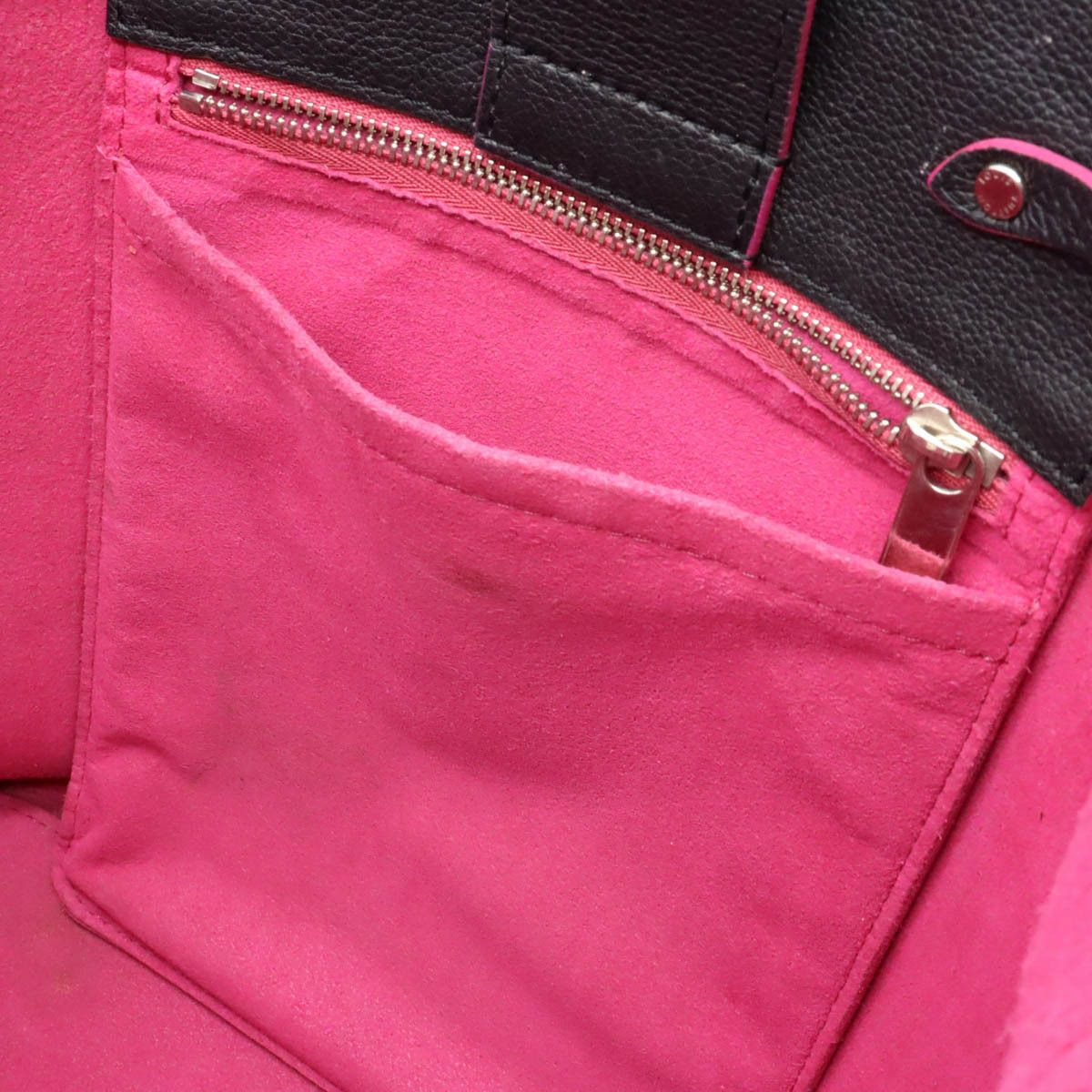 Louis Vuitton Louis Vuitton Louis Vuitton Lockme Leather Bucket Shoulder Bag M54677 Leather Shoulder Bag M54677 in Very Good Condition Size ONE SIZE - 9 Thumbnail