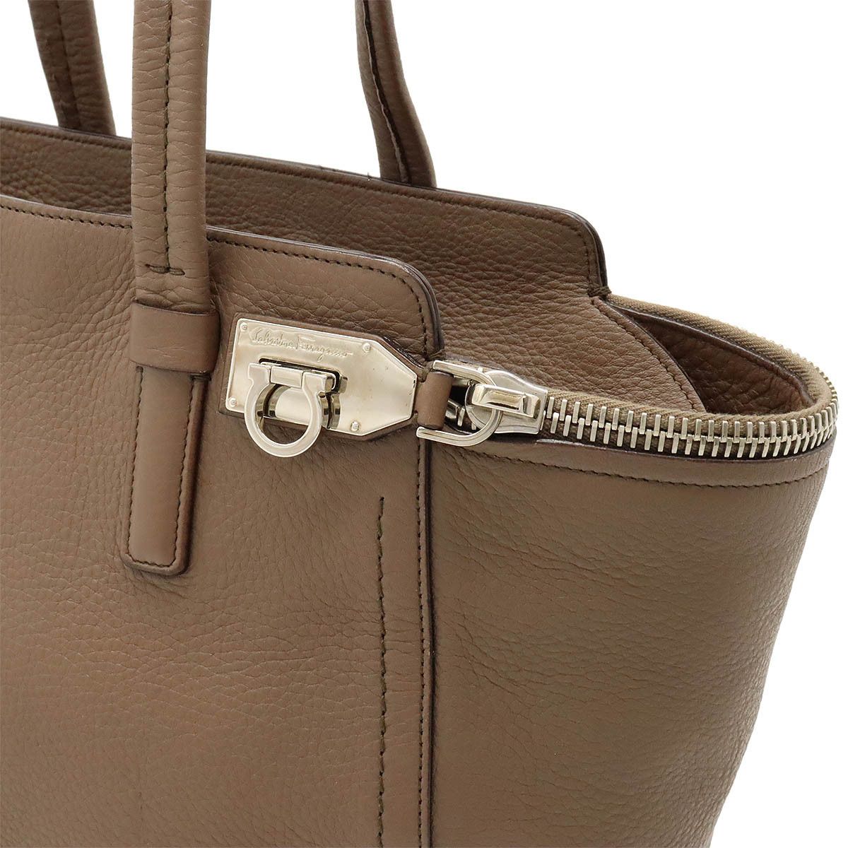Salvatore Ferragamo Salvatore Ferragamo Salvatore Ferragamo Leather Ariana Varve Gancini Tote Bag Leather Tote Bag DY-21 D698 in Great Condition Size ONE SIZE - 7 Thumbnail