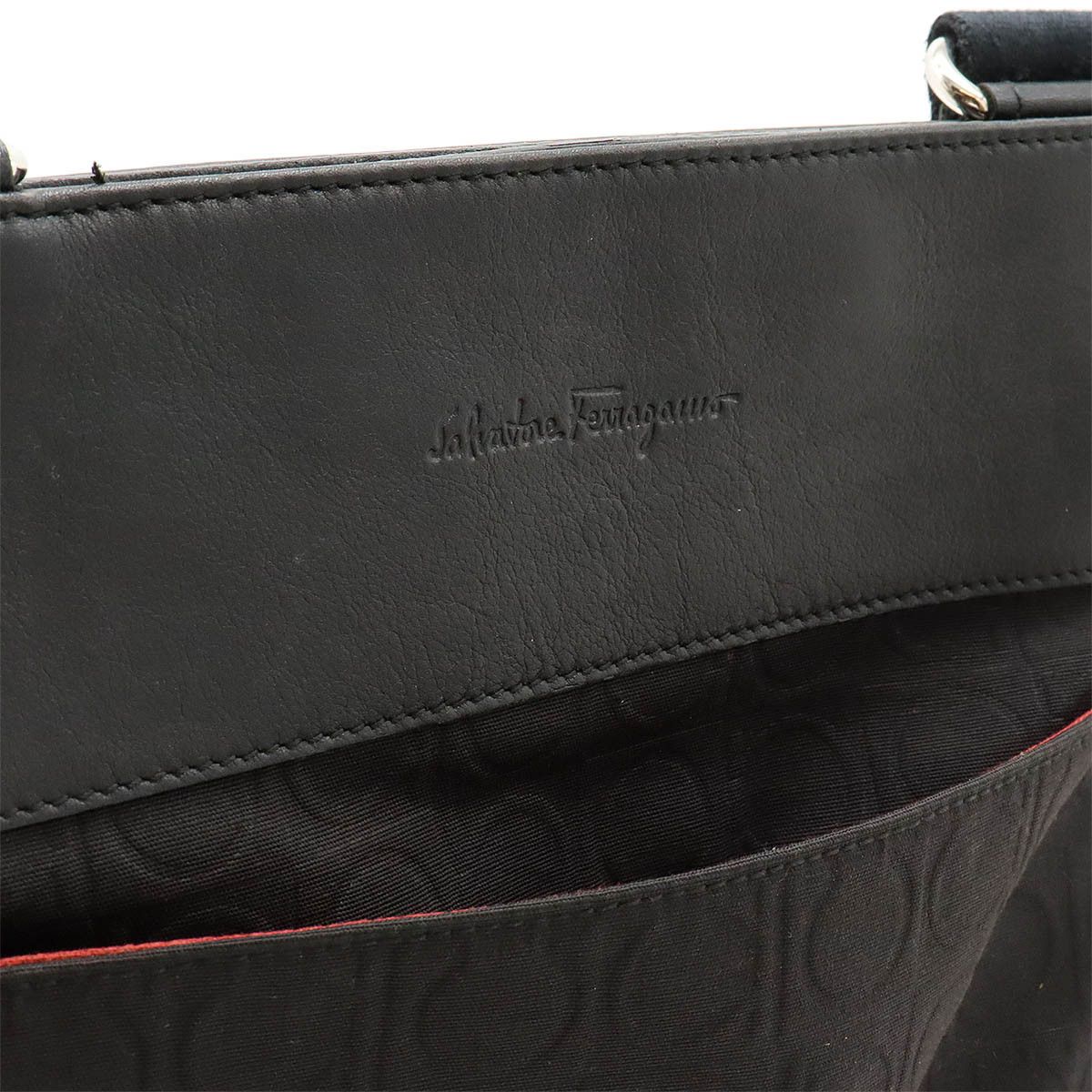 Salvatore Ferragamo Salvatore Ferragamo Salvatore Ferragamo Nylon Canvas/Leather Gancini Shoulder Bag AU-21/4933 Canvas Crossbody Bag AU-21/4933 in Very Good Condition Size ONE SIZE - 7 Thumbnail