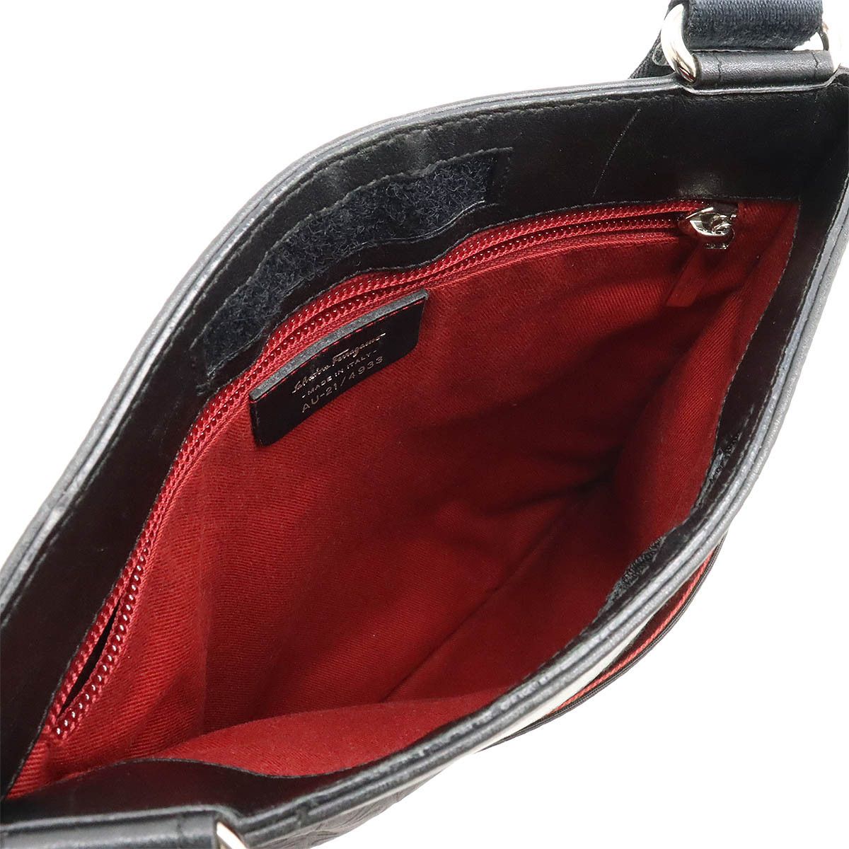 Salvatore Ferragamo Salvatore Ferragamo Salvatore Ferragamo Nylon Canvas/Leather Gancini Shoulder Bag AU-21/4933 Canvas Crossbody Bag AU-21/4933 in Very Good Condition Size ONE SIZE - 6 Thumbnail