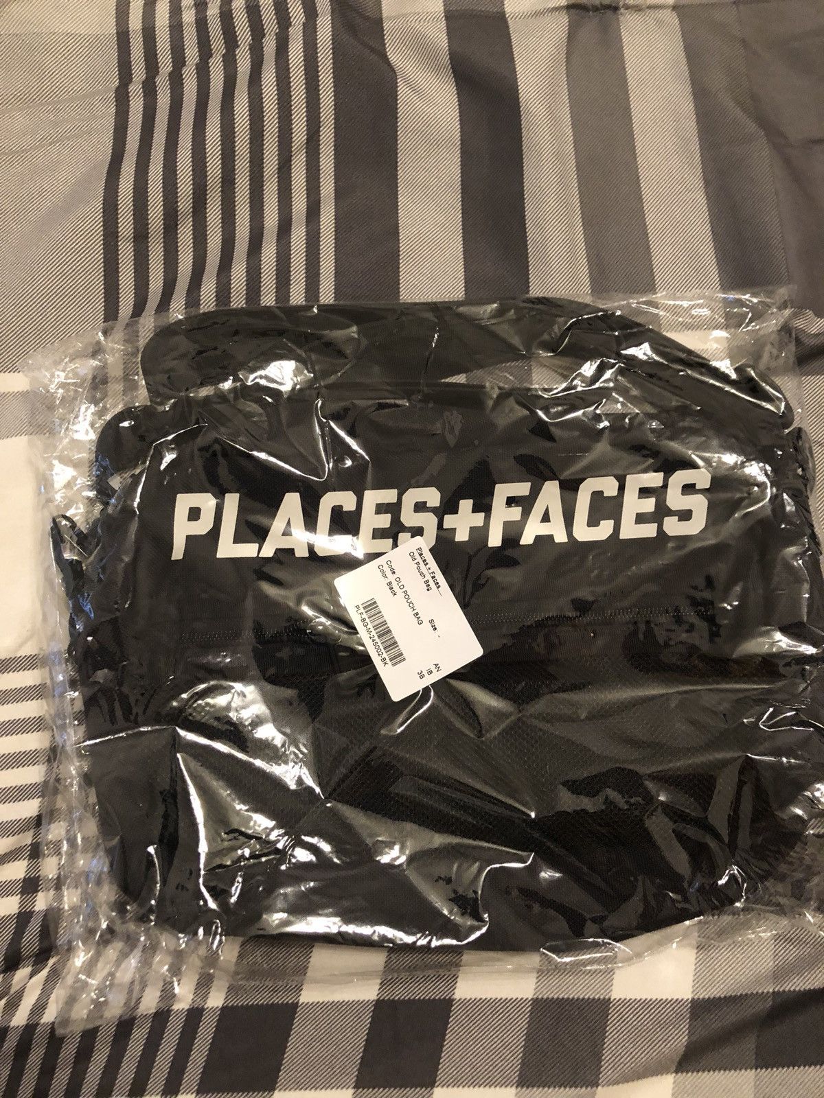 Places + Faces Places + Faces Black Old Pouch Bag | Grailed