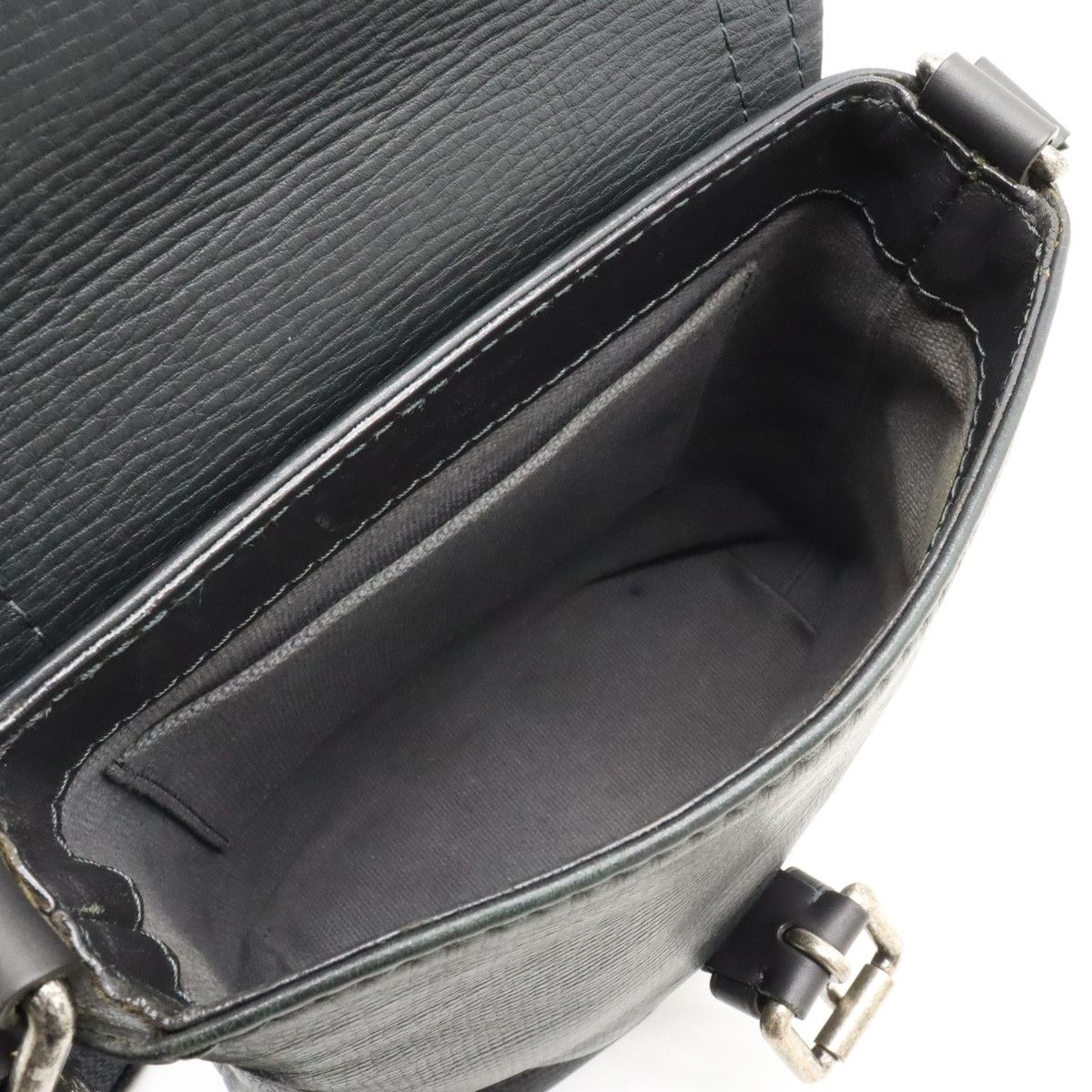 Louis Vuitton Louis Vuitton Louis Vuitton Yuma Leather Shoulder Bag M97024 Leather Crossbody Bag M97024 Size ONE SIZE - 7 Thumbnail