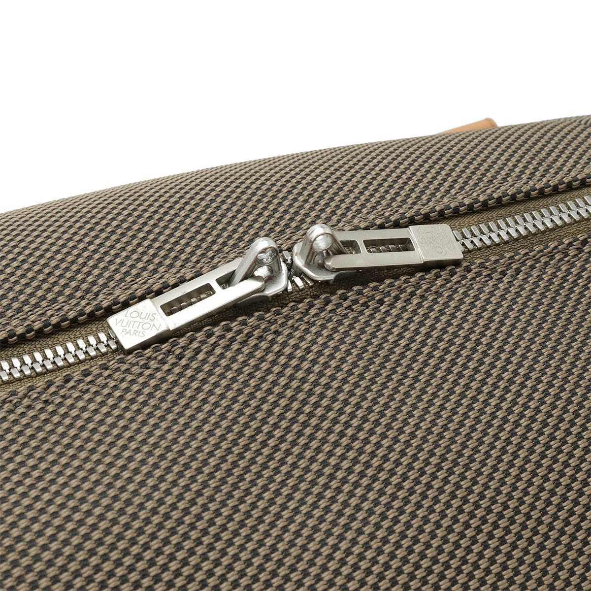 Louis Vuitton Louis Vuitton Louis Vuitton Damier Geant Atacama Boston Travel Bag M93064 Canvas Travel Bag M93064 in Very Good Condition Size ONE SIZE - 6 Thumbnail