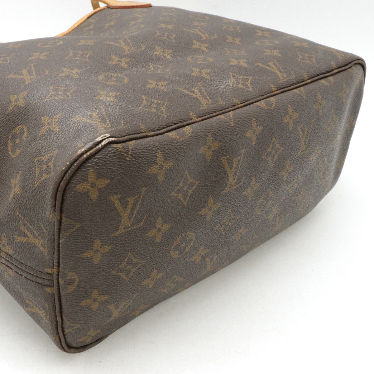 Louis Vuitton Louis Vuitton Louis Vuitton Monogram Neverfull MM Tote Bag M40156 Canvas Tote Bag M40156 in Good Condition Size ONE SIZE - 3 Thumbnail