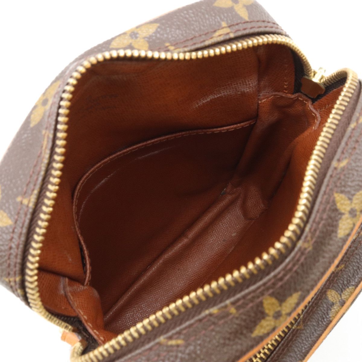 Louis Vuitton Louis Vuitton Louis Vuitton Monogram Amazon Shoulder Bag Pochette M45236 Canvas Crossbody Bag M45236 in Good Condition Size ONE SIZE - 7 Thumbnail