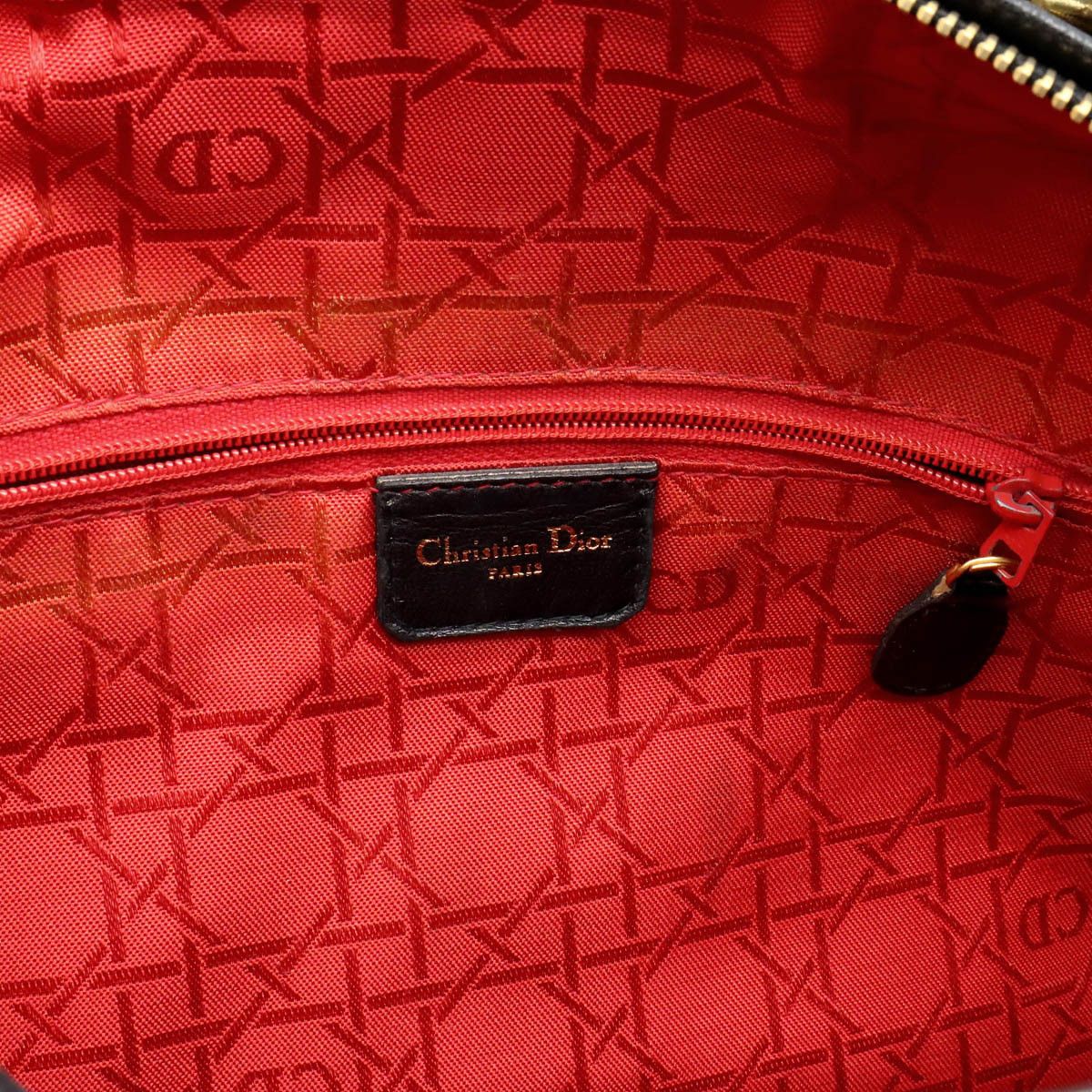 Dior Dior Dior Lady Dior Patent Leather Handbag Leather Handbag in Very Good Condition Size ONE SIZE - 6 Thumbnail