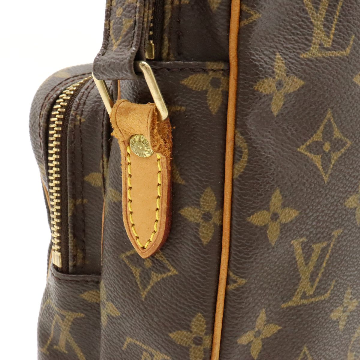 Louis Vuitton Louis Vuitton Louis Vuitton Monogram Amazon Shoulder Bag M45236 Canvas Crossbody Bag M45236 in Very Good Condition Size ONE SIZE - 6 Thumbnail