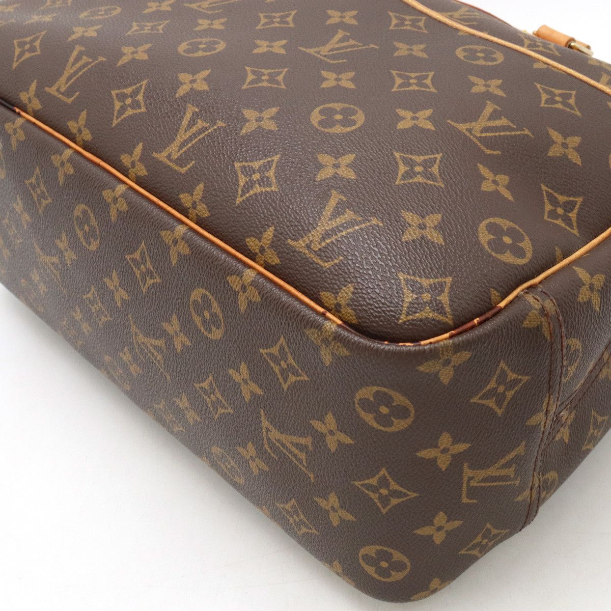 Louis Vuitton Louis Vuitton Louis Vuitton Monogram Bowling Vanity Deauville Handbag M47270 Canvas Handbag M47270 in Very Good Condition Size ONE SIZE - 3 Thumbnail
