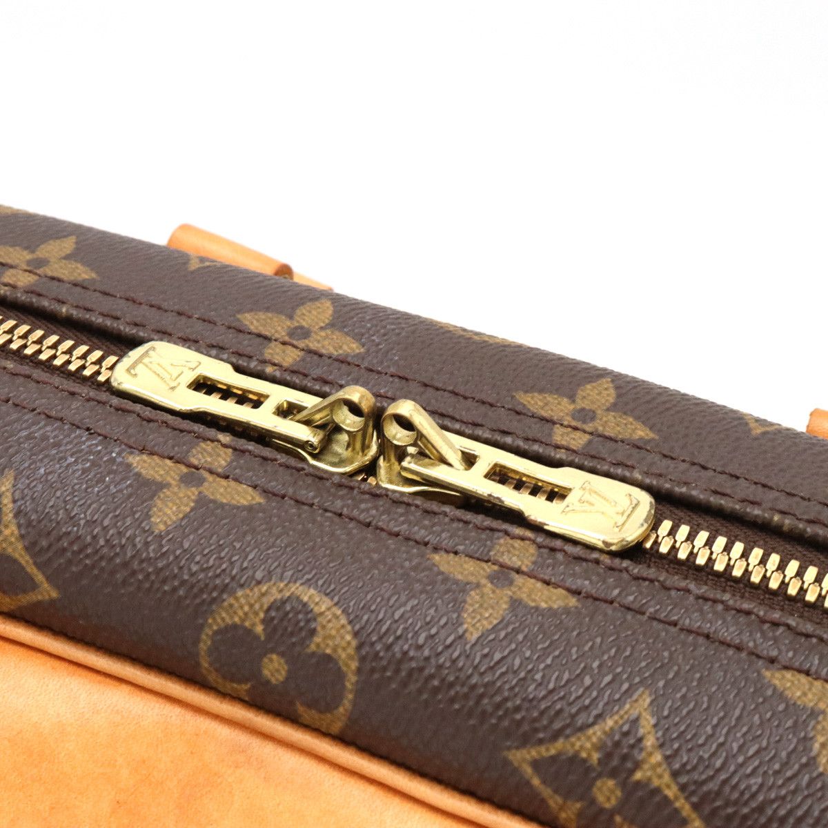 Louis Vuitton Louis Vuitton Louis Vuitton Monogram Bowling Vanity Deauville Handbag M47270 Canvas Handbag M47270 in Very Good Condition Size ONE SIZE - 5 Thumbnail