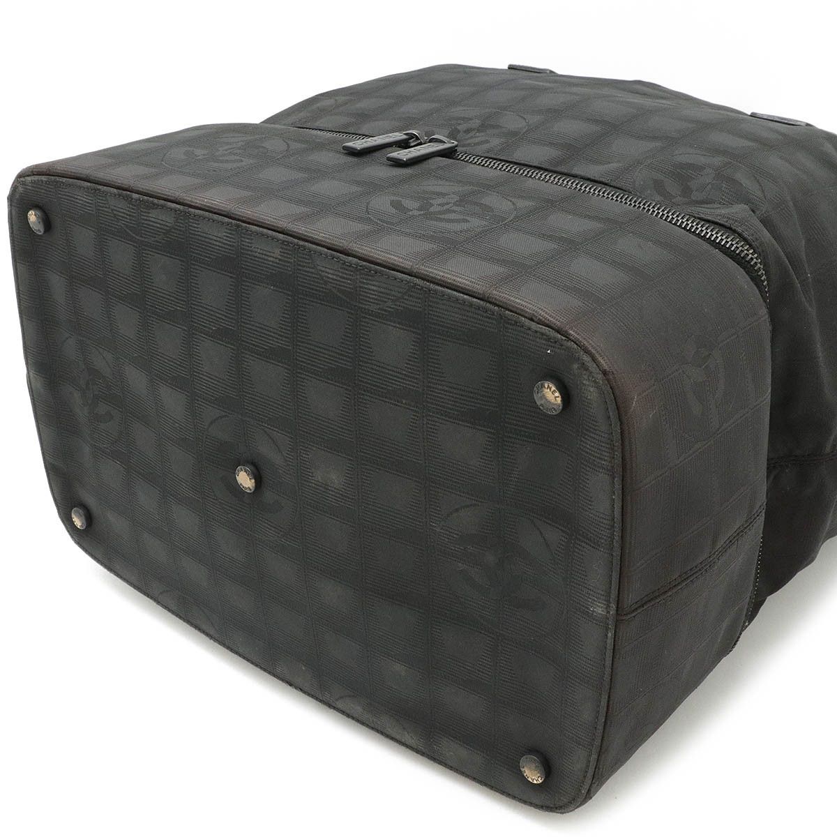 Chanel Chanel Chanel Nylon Jacquard/Leather New Travel Line Boston Bag A15960 Canvas Travel Bag A15960 in Good Condition Size ONE SIZE - 3 Thumbnail