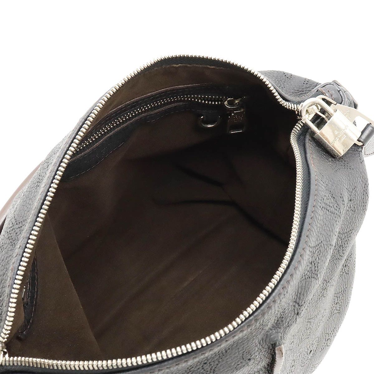 Louis Vuitton Louis Vuitton Louis Vuitton Mahina Selene PM Handbag M94314 Leather Handbag M94314 in Great Condition Size ONE SIZE - 5 Thumbnail